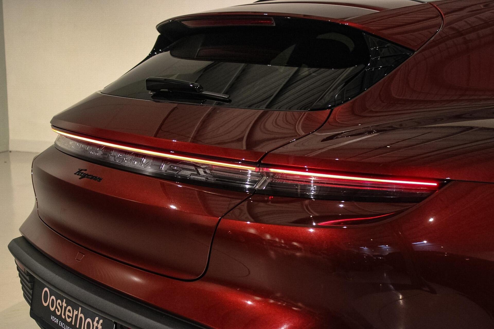 Foto van Porsche Taycan