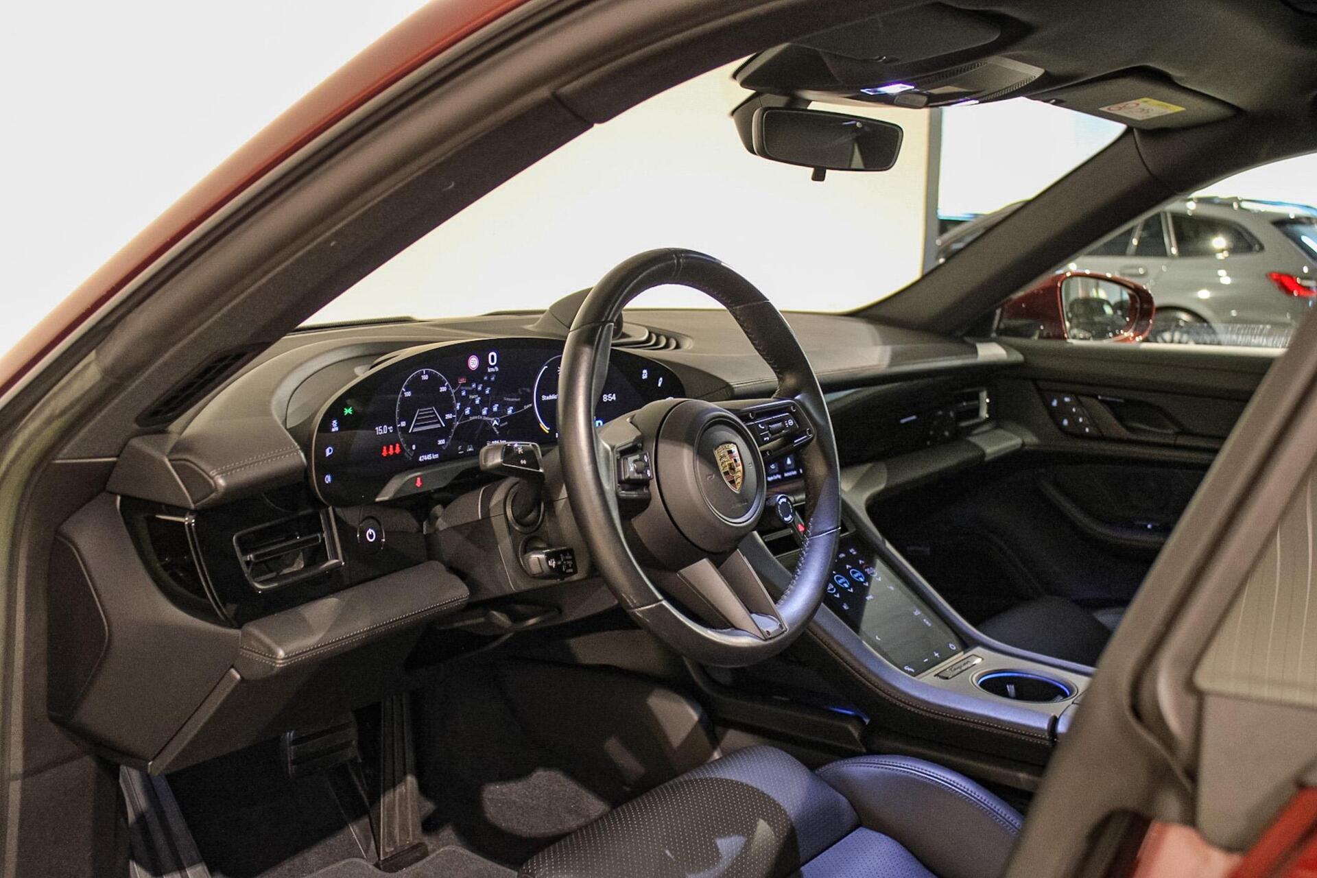 Foto van Porsche Taycan