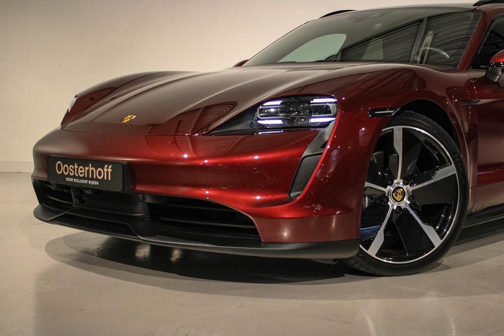 Foto van Porsche Taycan