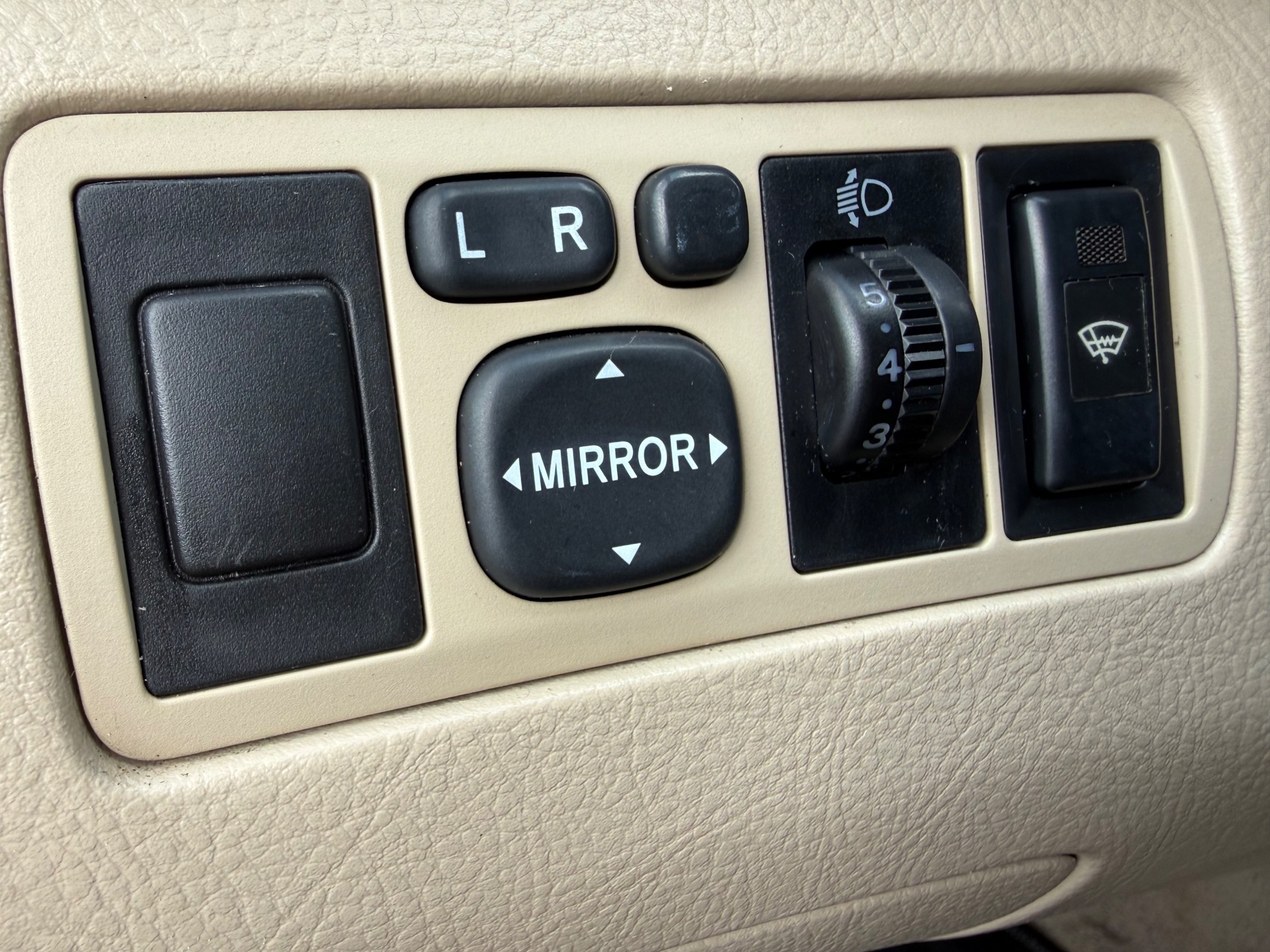Foto van Toyota Toyota Avensis
