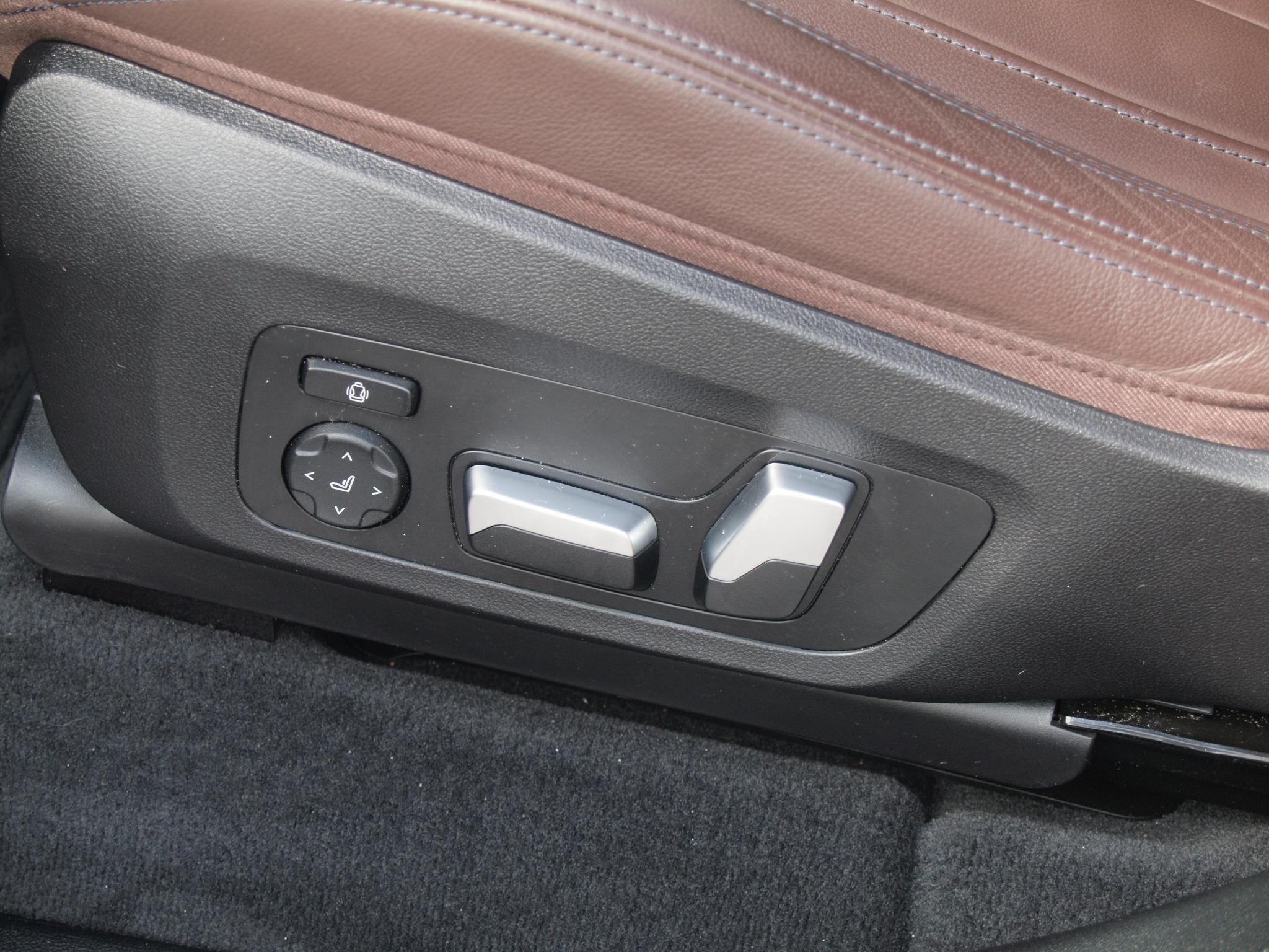 Foto van BMW Ix3