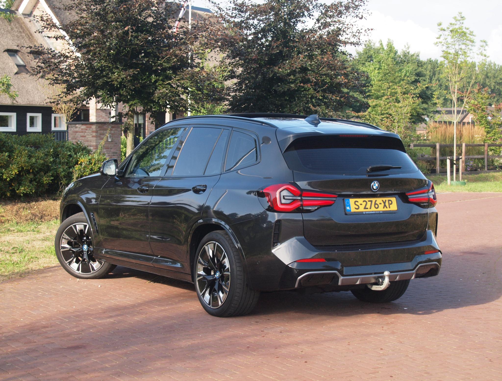 Foto van BMW Ix3
