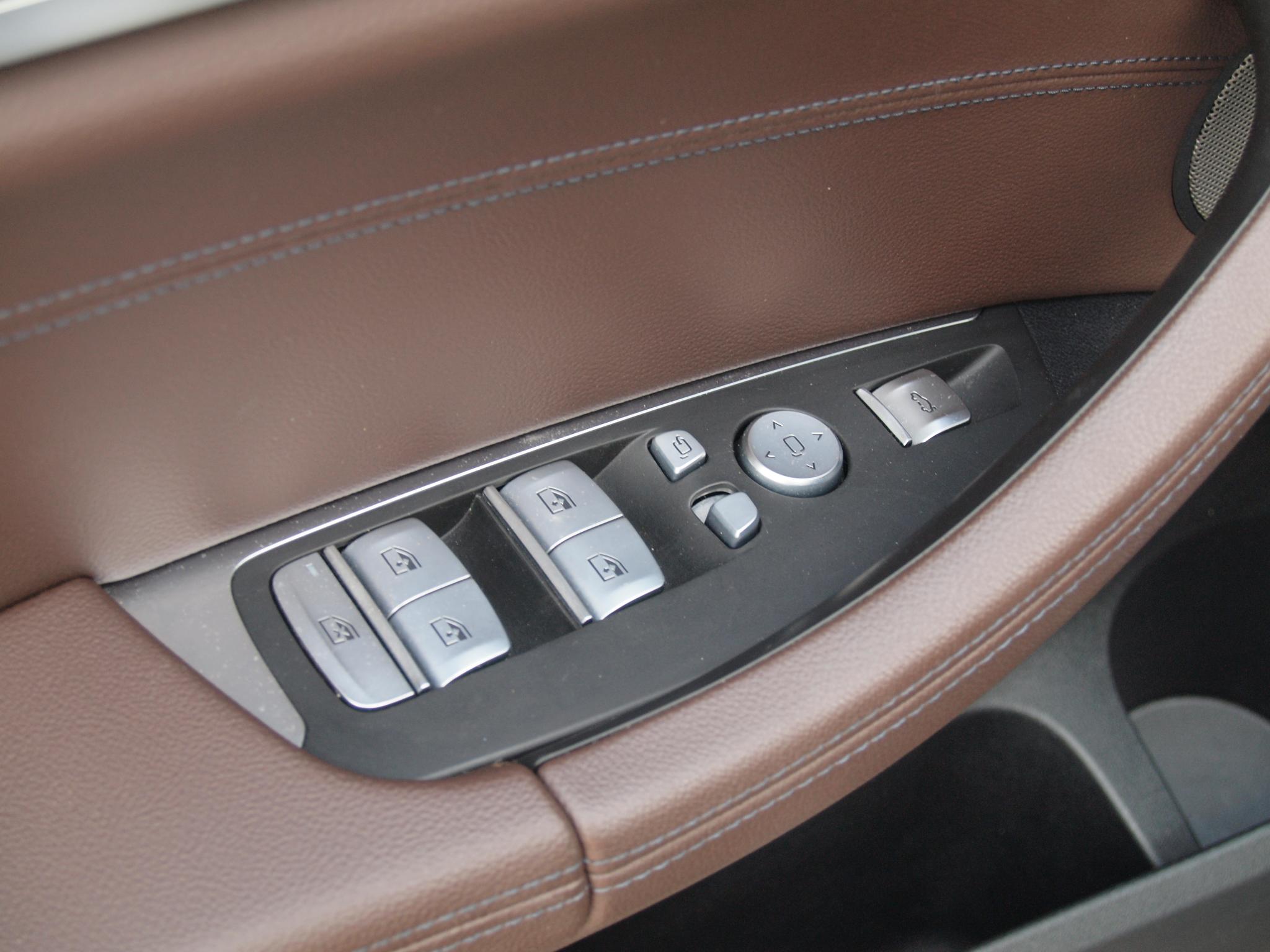Foto van BMW Ix3