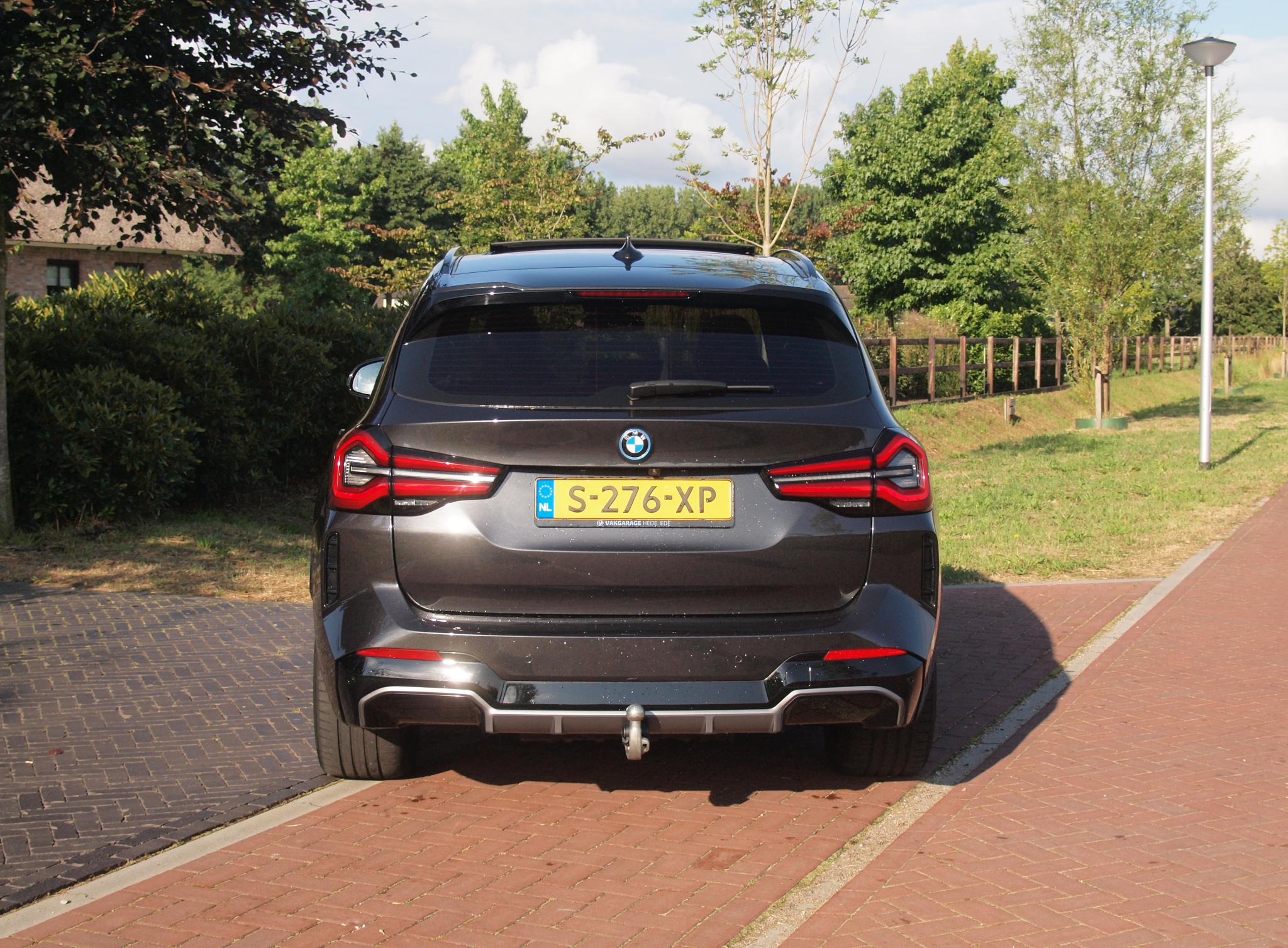 Foto van BMW Ix3