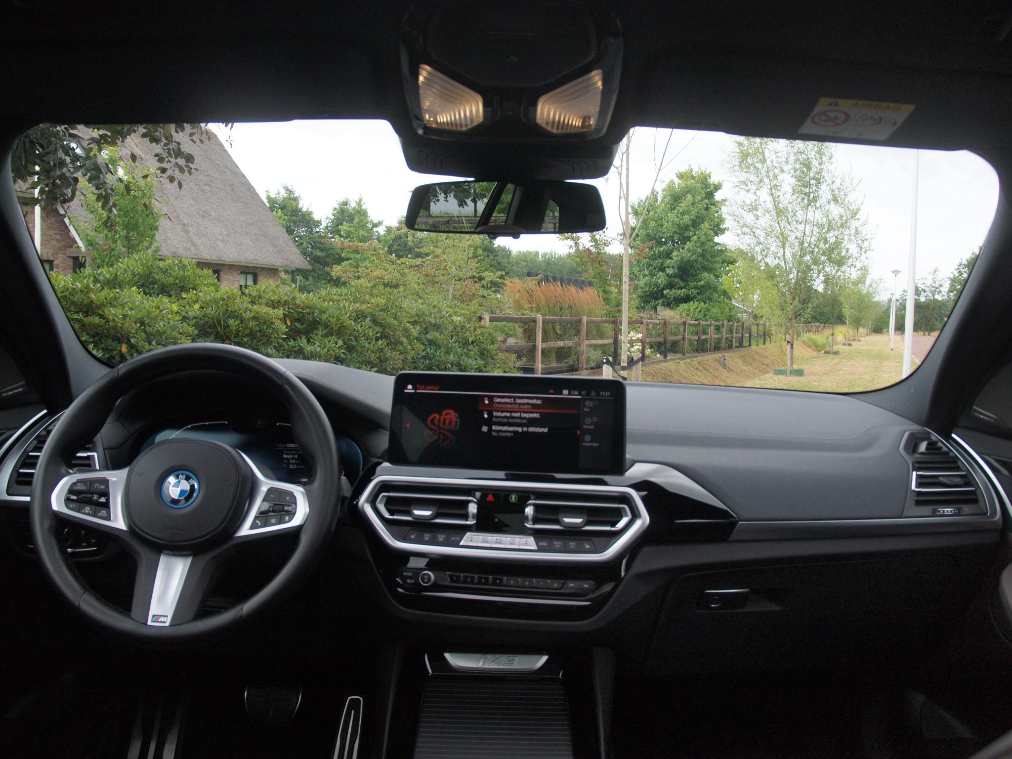 Foto van BMW Ix3