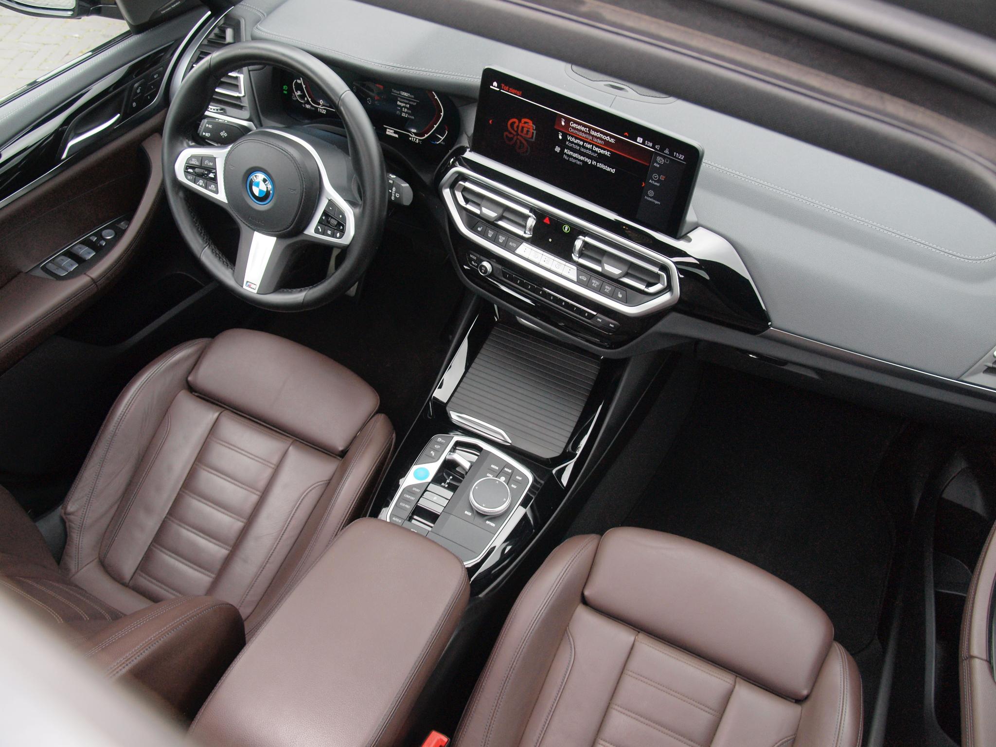 Foto van BMW Ix3