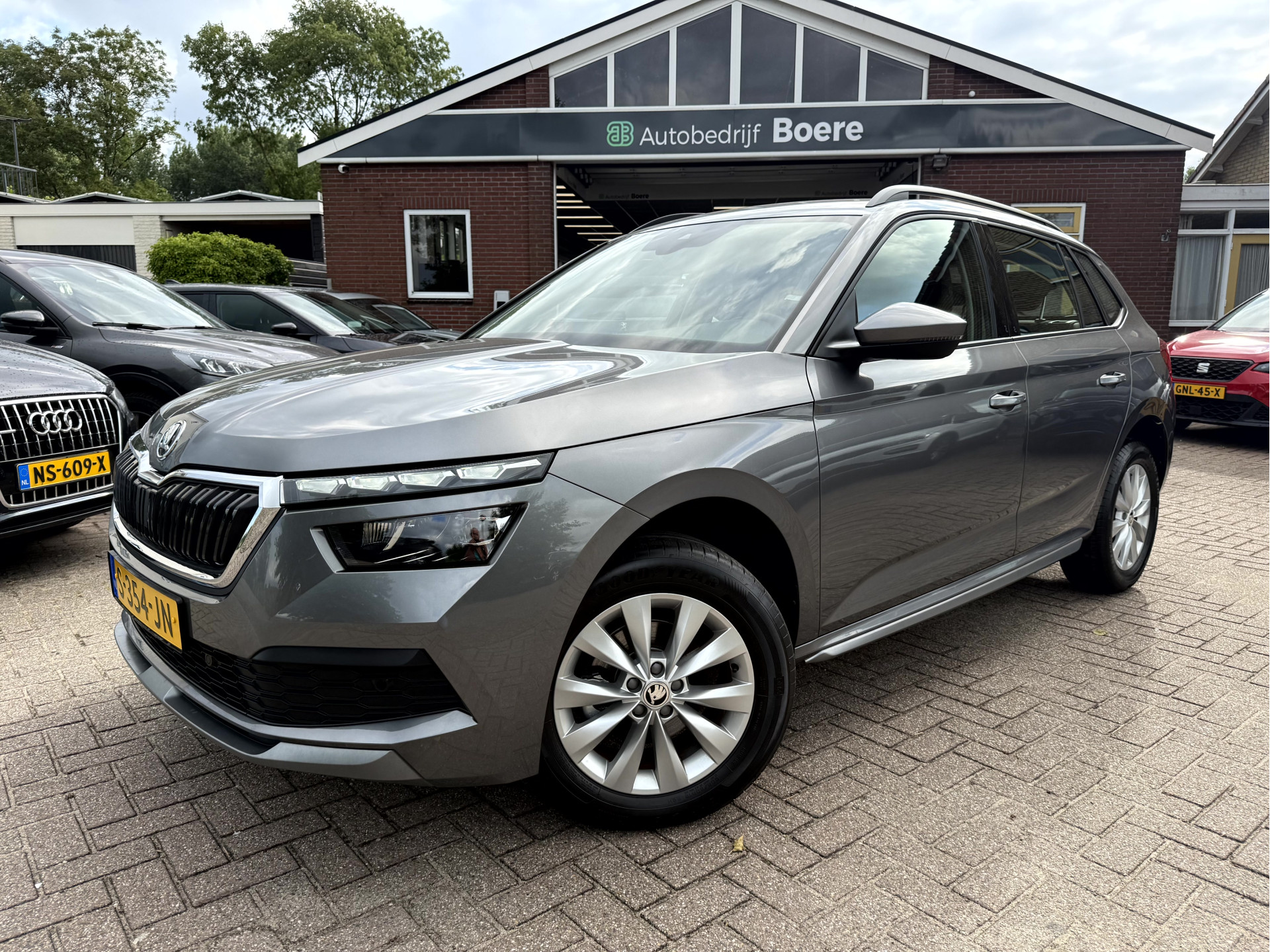 Skoda Kamiq 1.0 TSI Business Edition 2023 - voorkant
