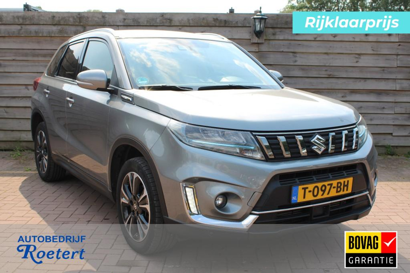 Suzuki Vitara 1.4 Boosterjet 129pk Style Smart Hybrid ECC/ACC/Camera/CarPlay/DAB 2021 - voorkant