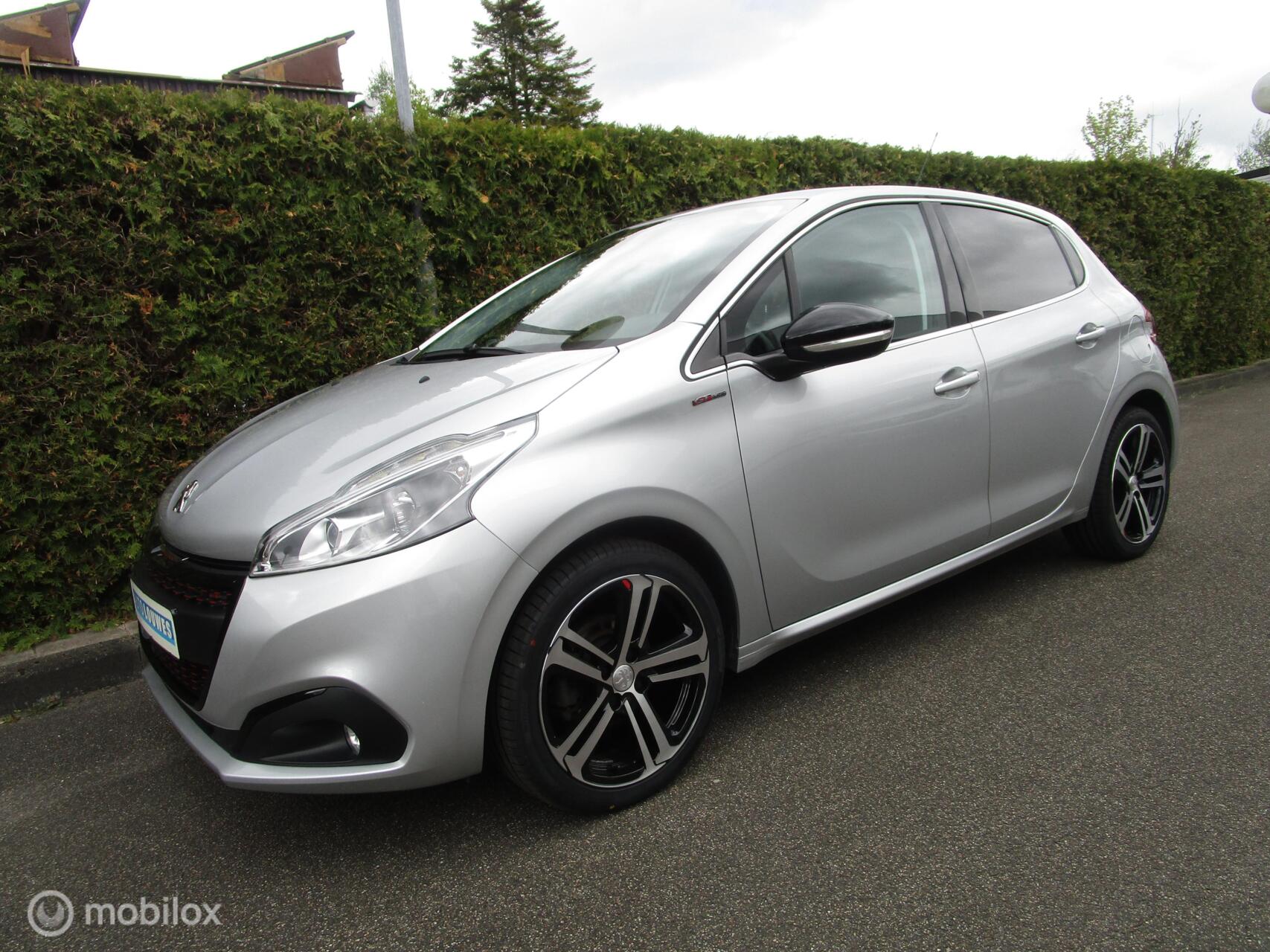 Peugeot 208 1.2 110 PK GT-Line - 5-Deurs 2018 - voorkant