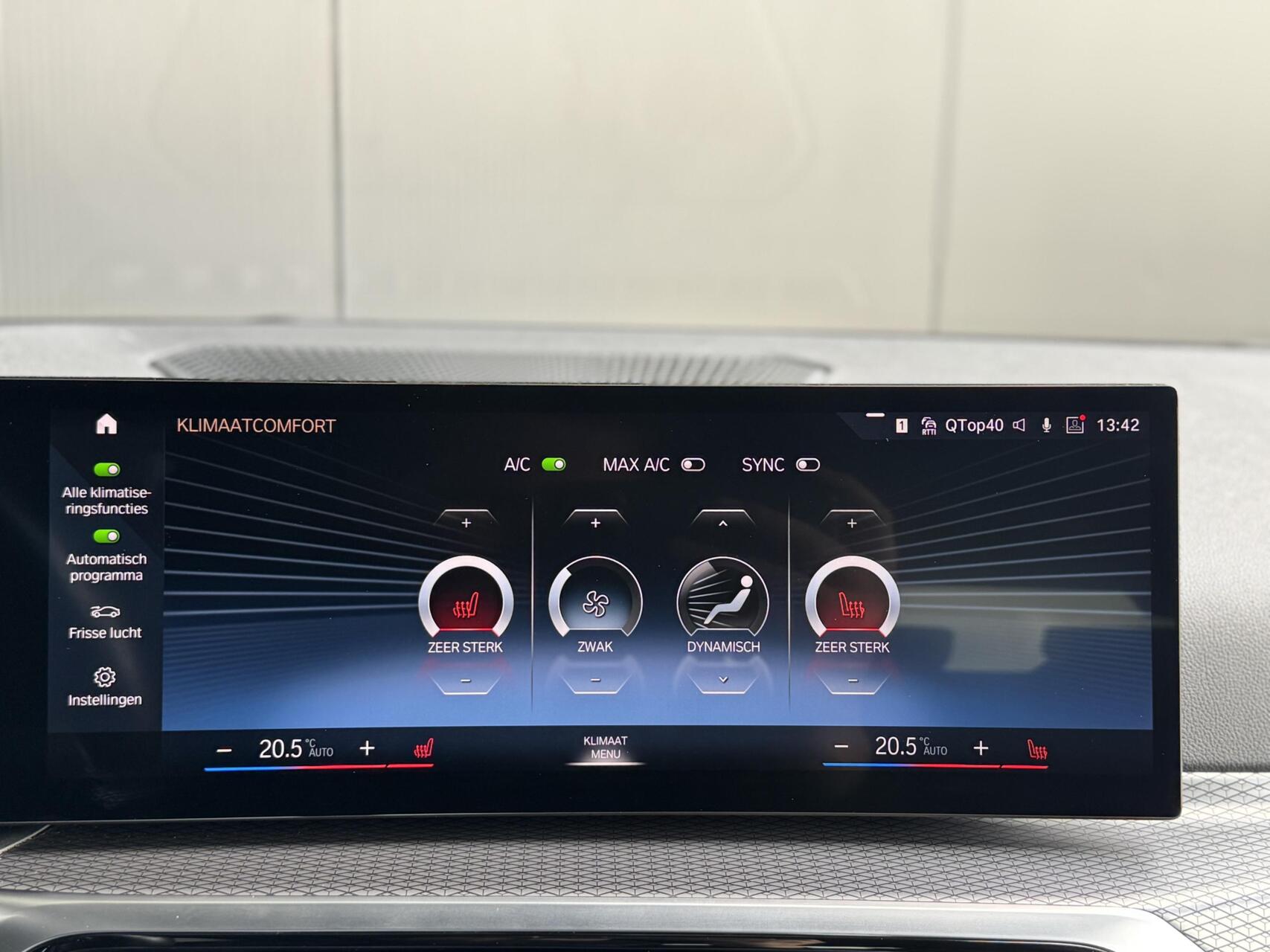 Foto van BMW 330e xDrive