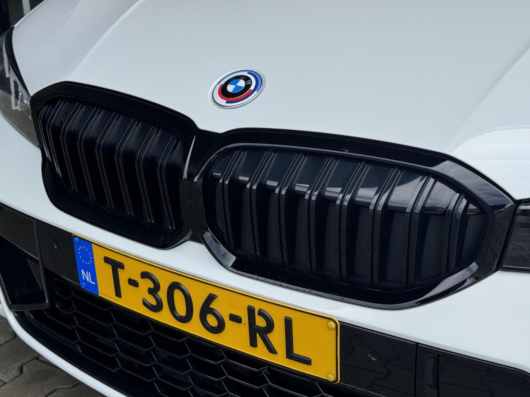 Foto van BMW 330e xDrive