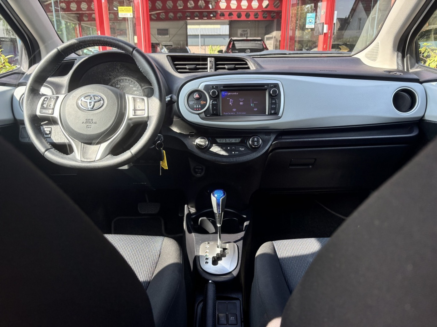 Foto van Toyota Toyota Yaris Hybrid