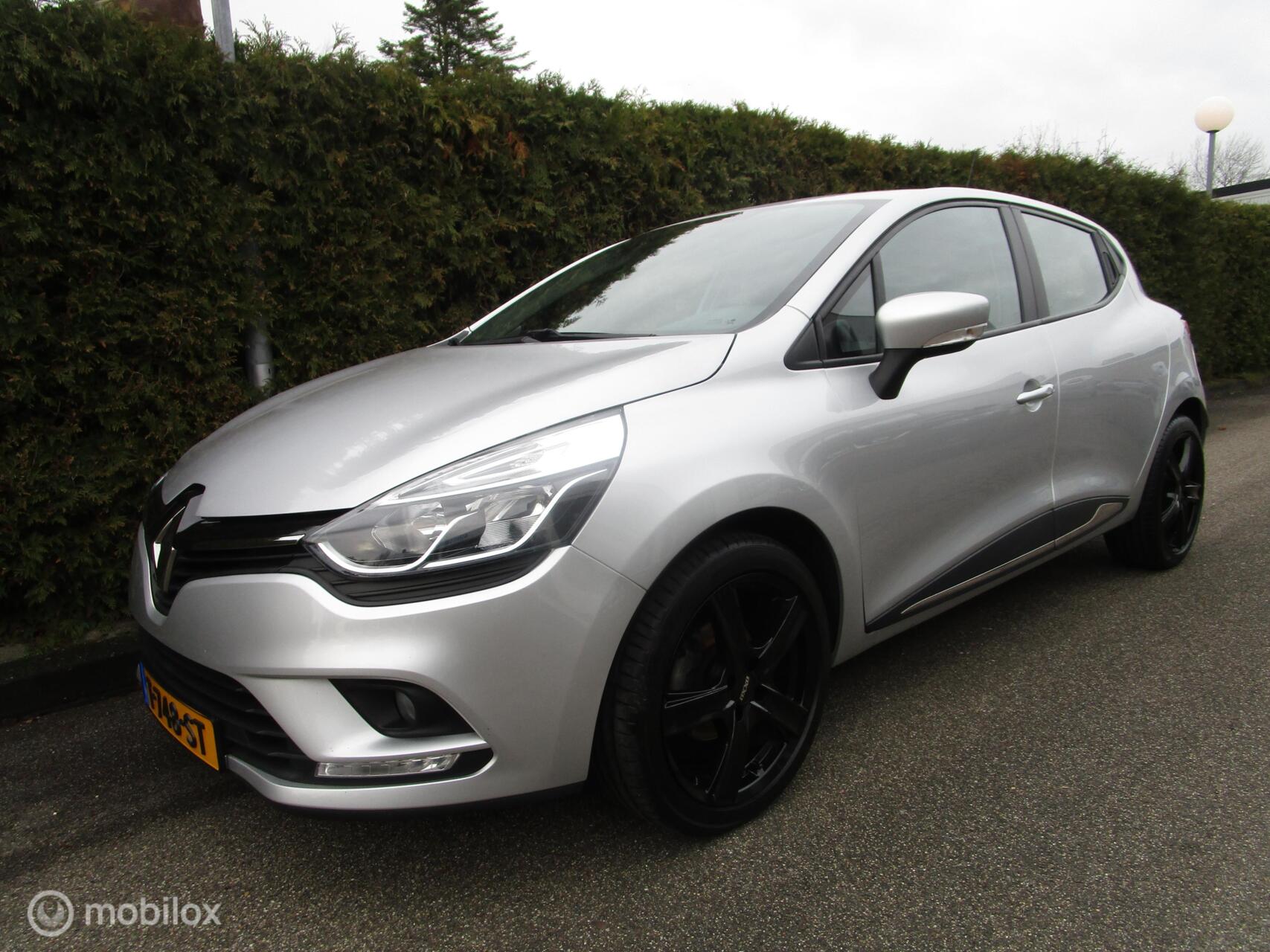 Renault Clio 0.9 TCe 5-DEURS - Navigatie - Stoelverwarming 2019 - voorkant