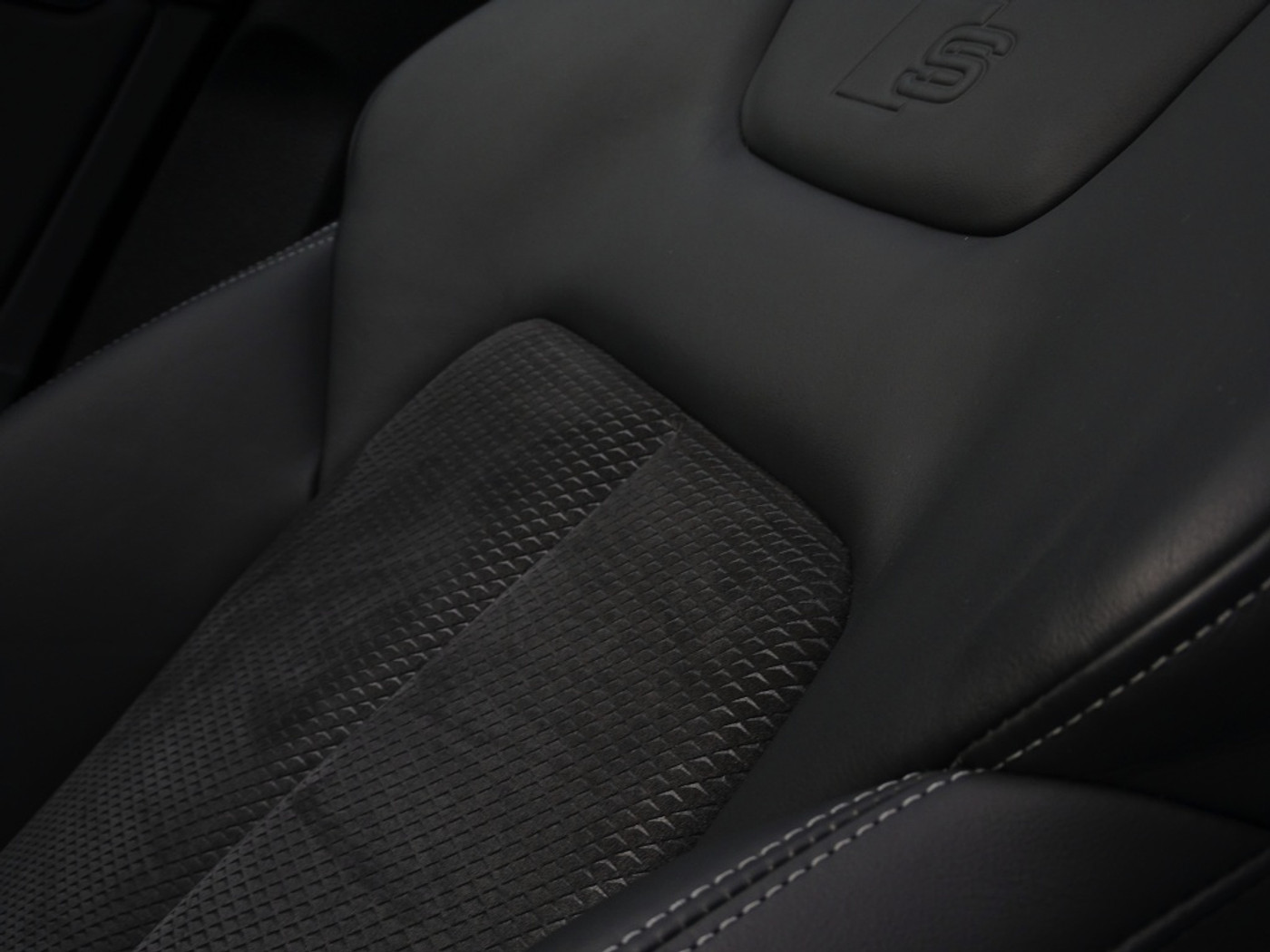Foto van Audi A6 Avant 55 TFSI E