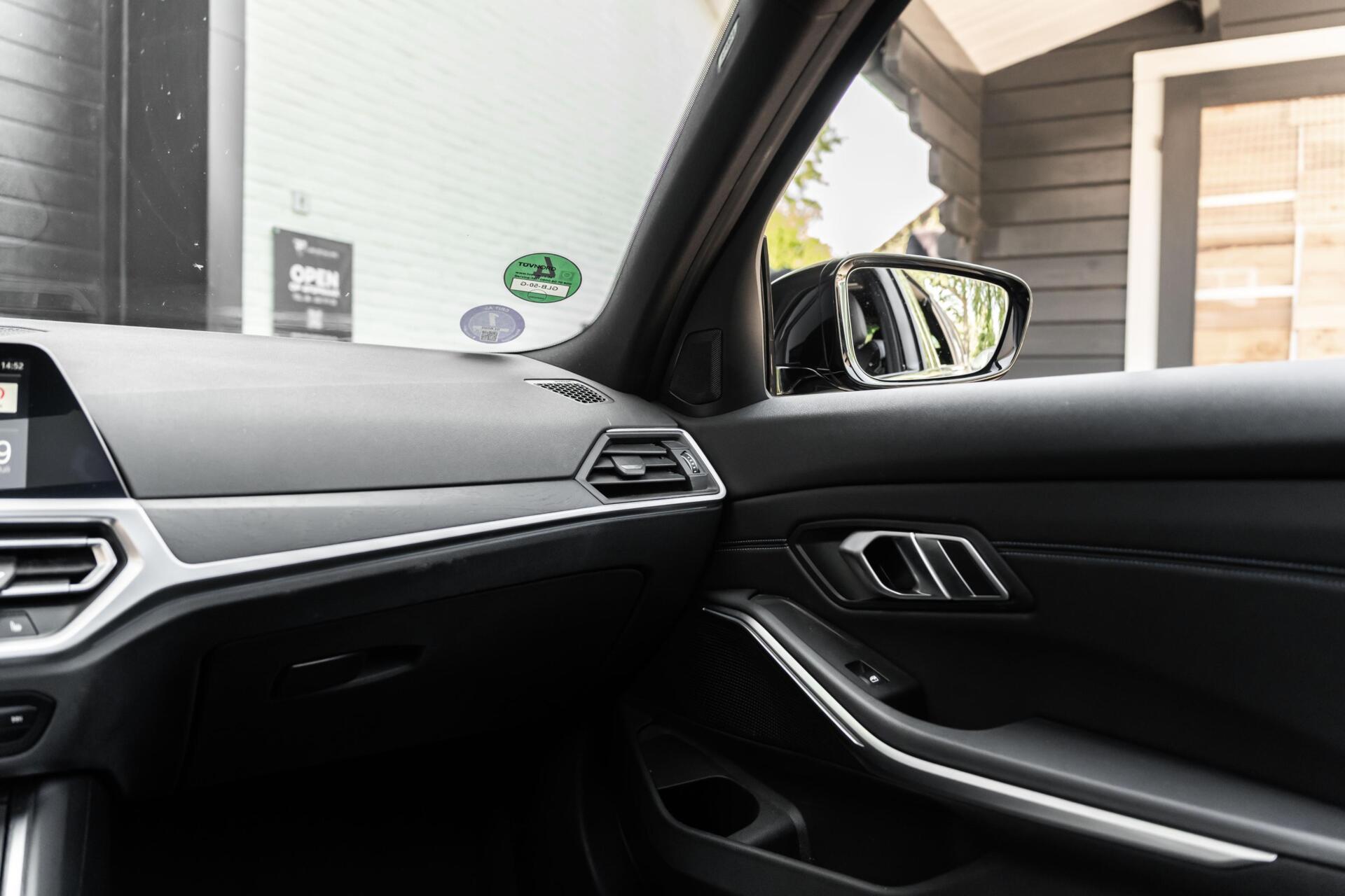 Foto van BMW 330e