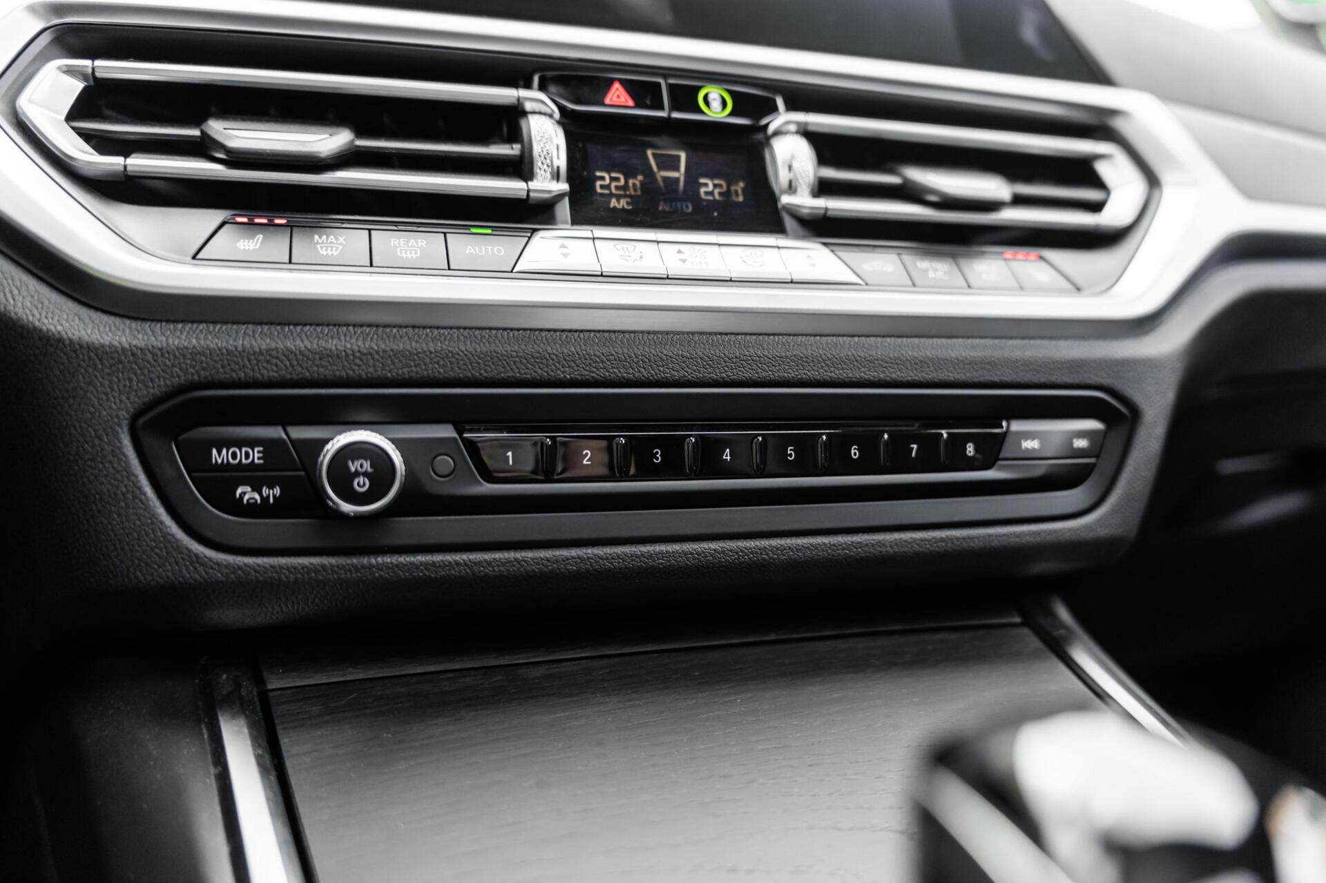 Foto van BMW 330e