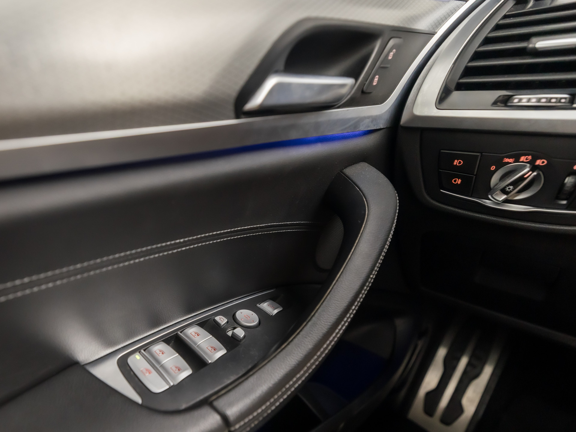 Foto van BMW X3 Xdrive20i
