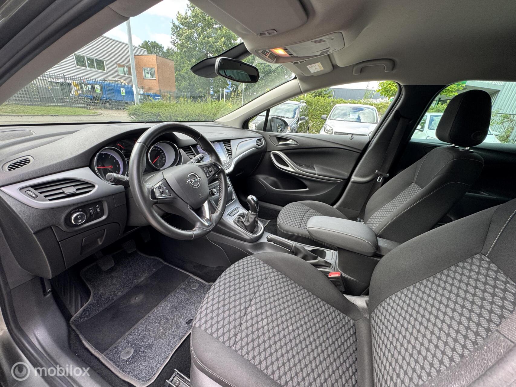 Foto van Opel Astra Sports Tourer