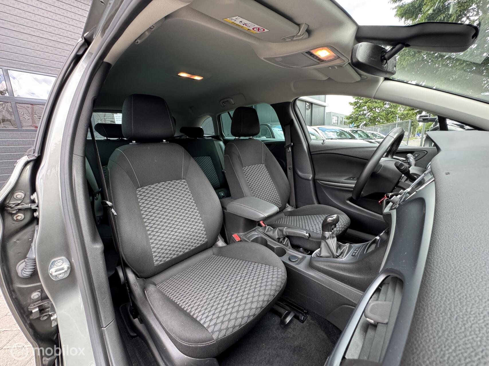 Foto van Opel Astra Sports Tourer