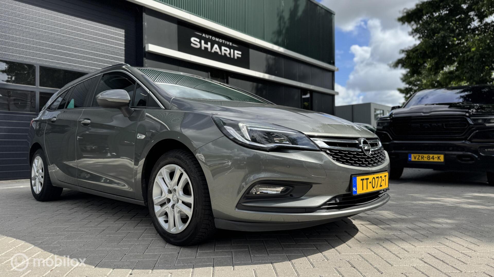 Foto van Opel Astra Sports Tourer