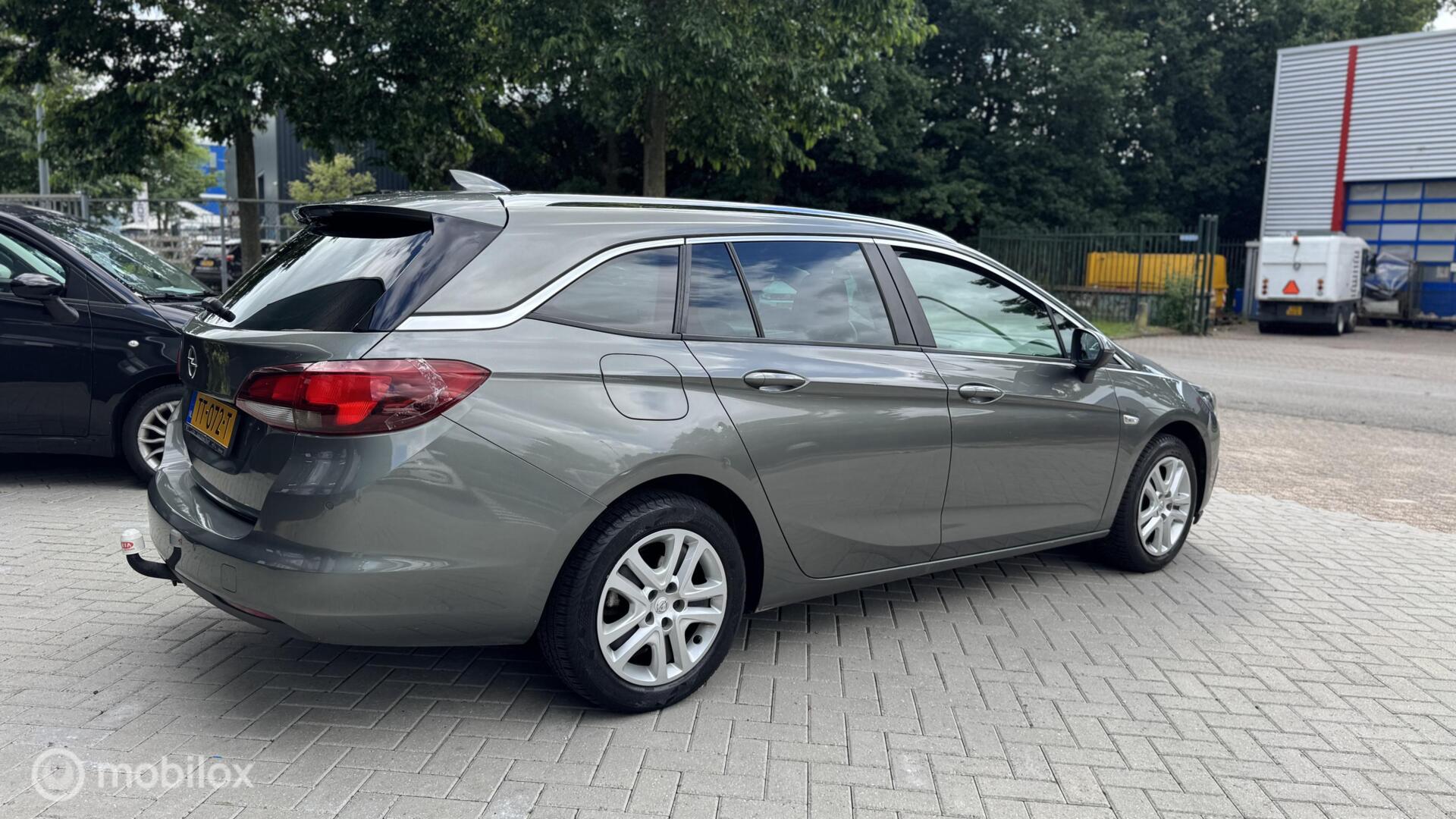Foto van Opel Astra Sports Tourer