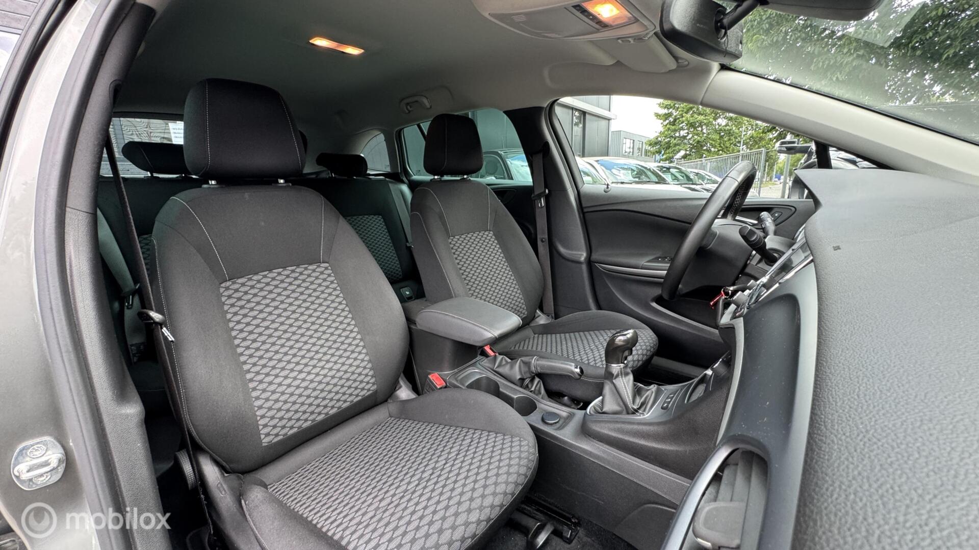 Foto van Opel Astra Sports Tourer