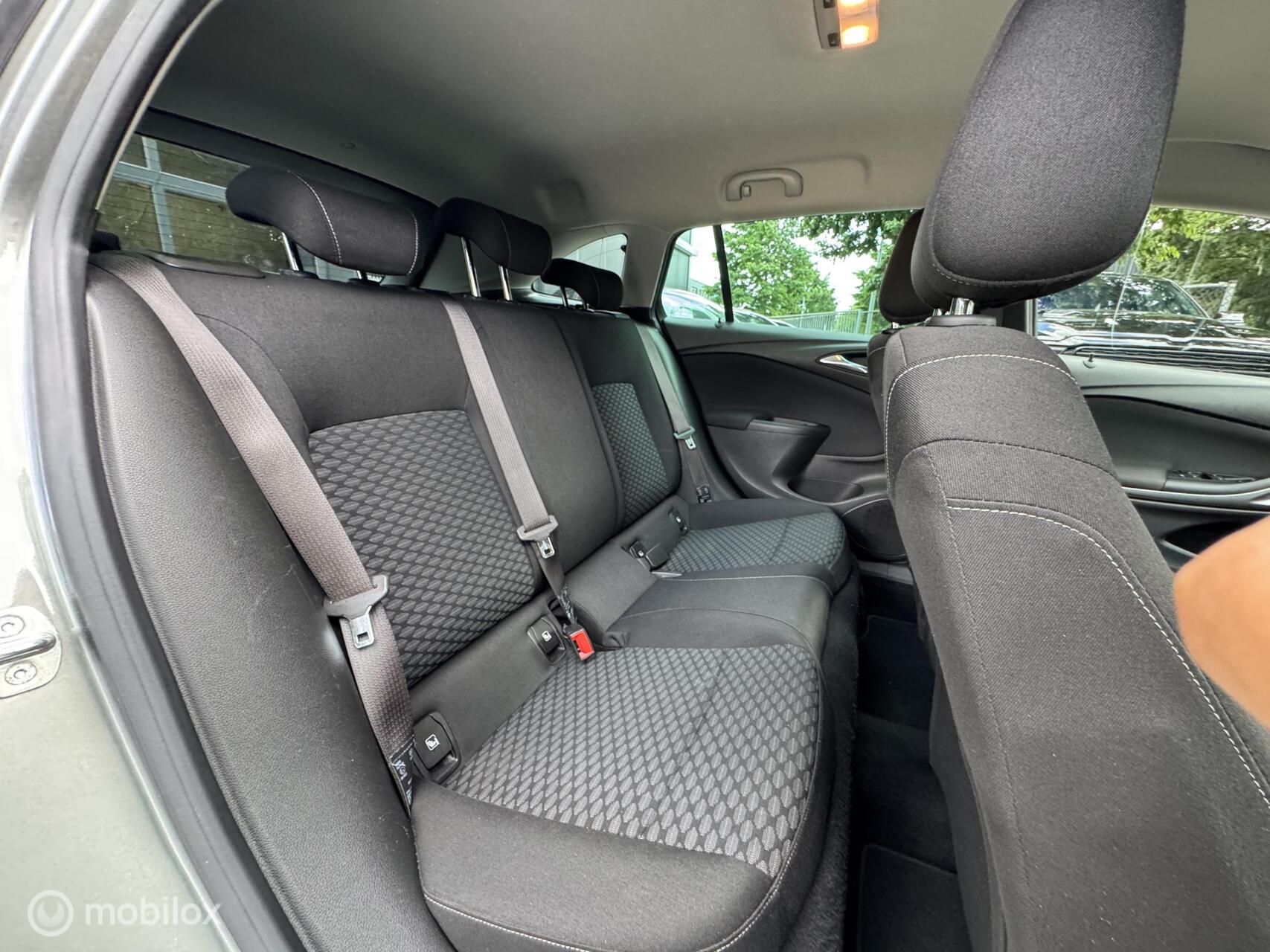 Foto van Opel Astra Sports Tourer