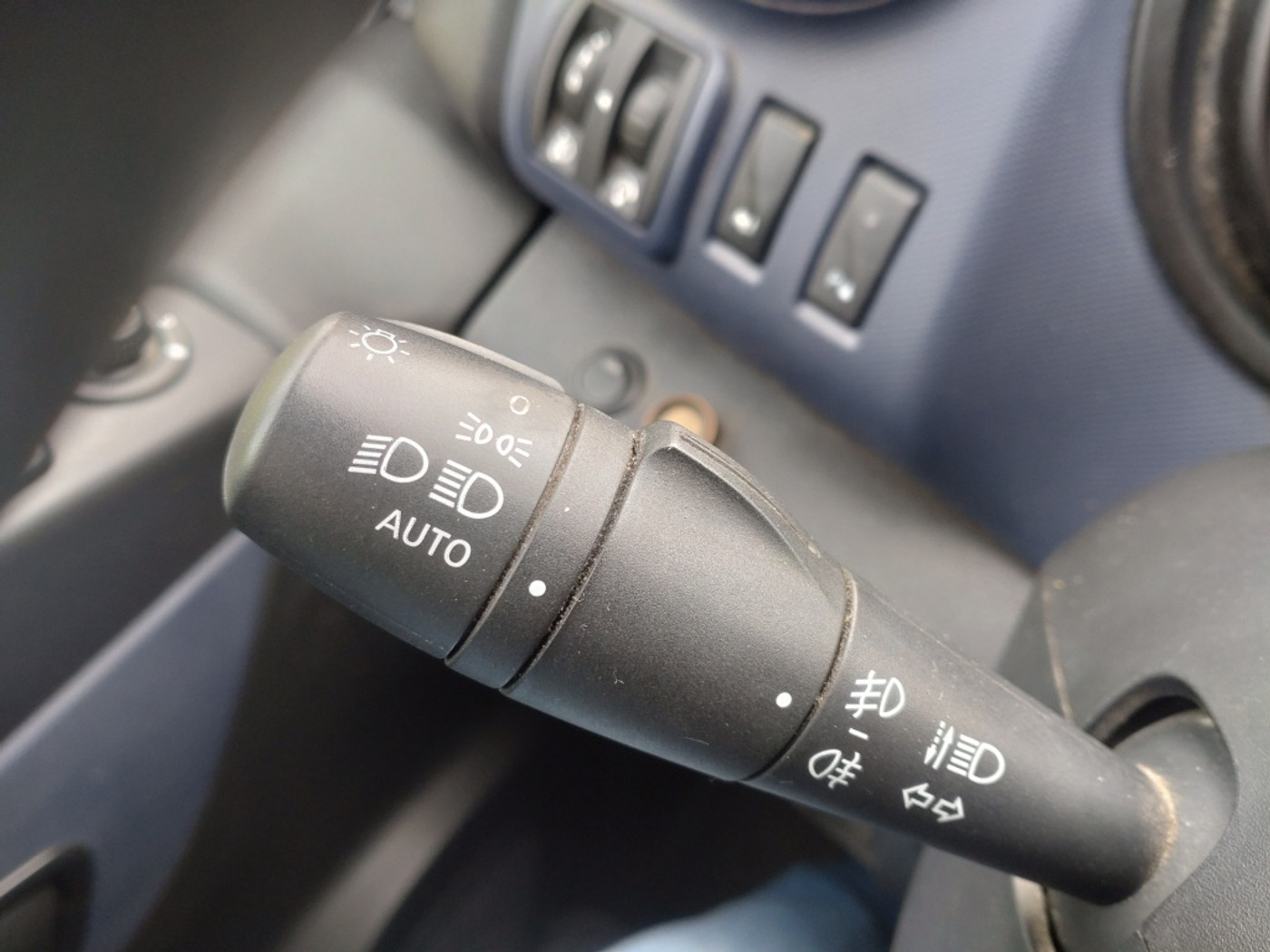Foto van Opel Vivaro-b