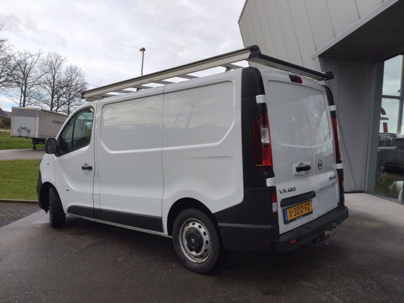 Foto van Opel Vivaro-b