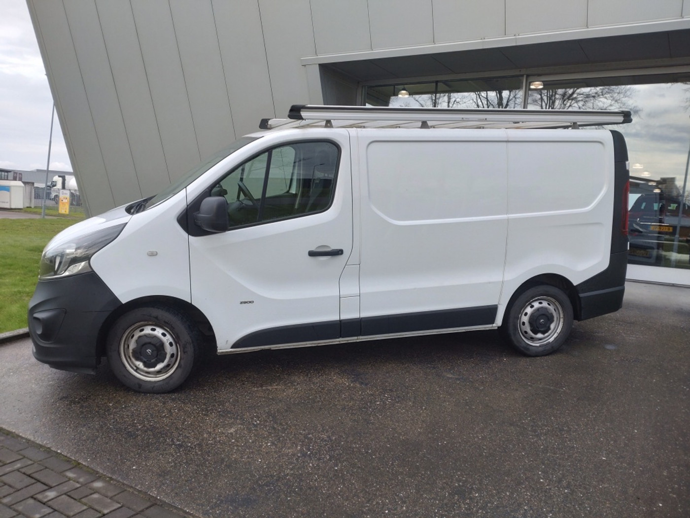 Foto van Opel Vivaro-b