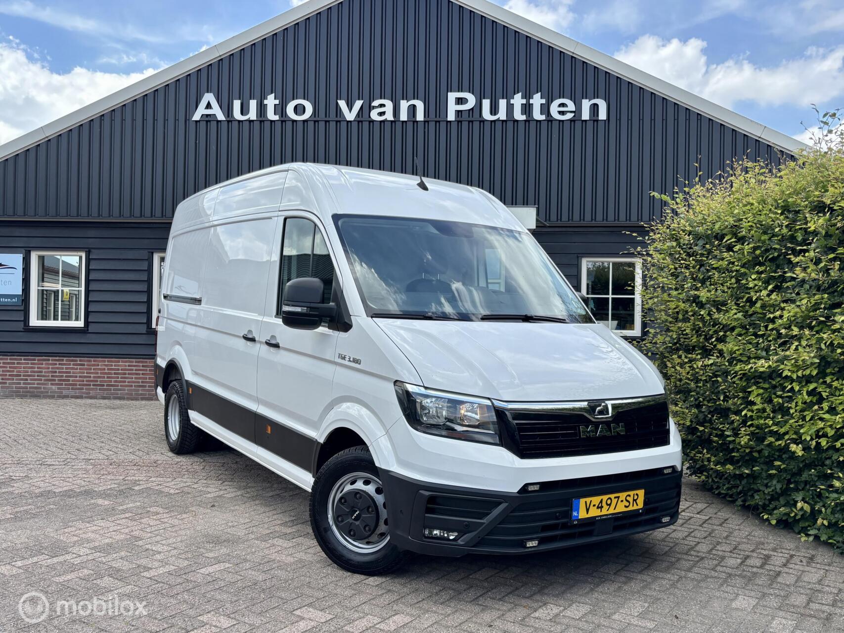Foto van Man Tge