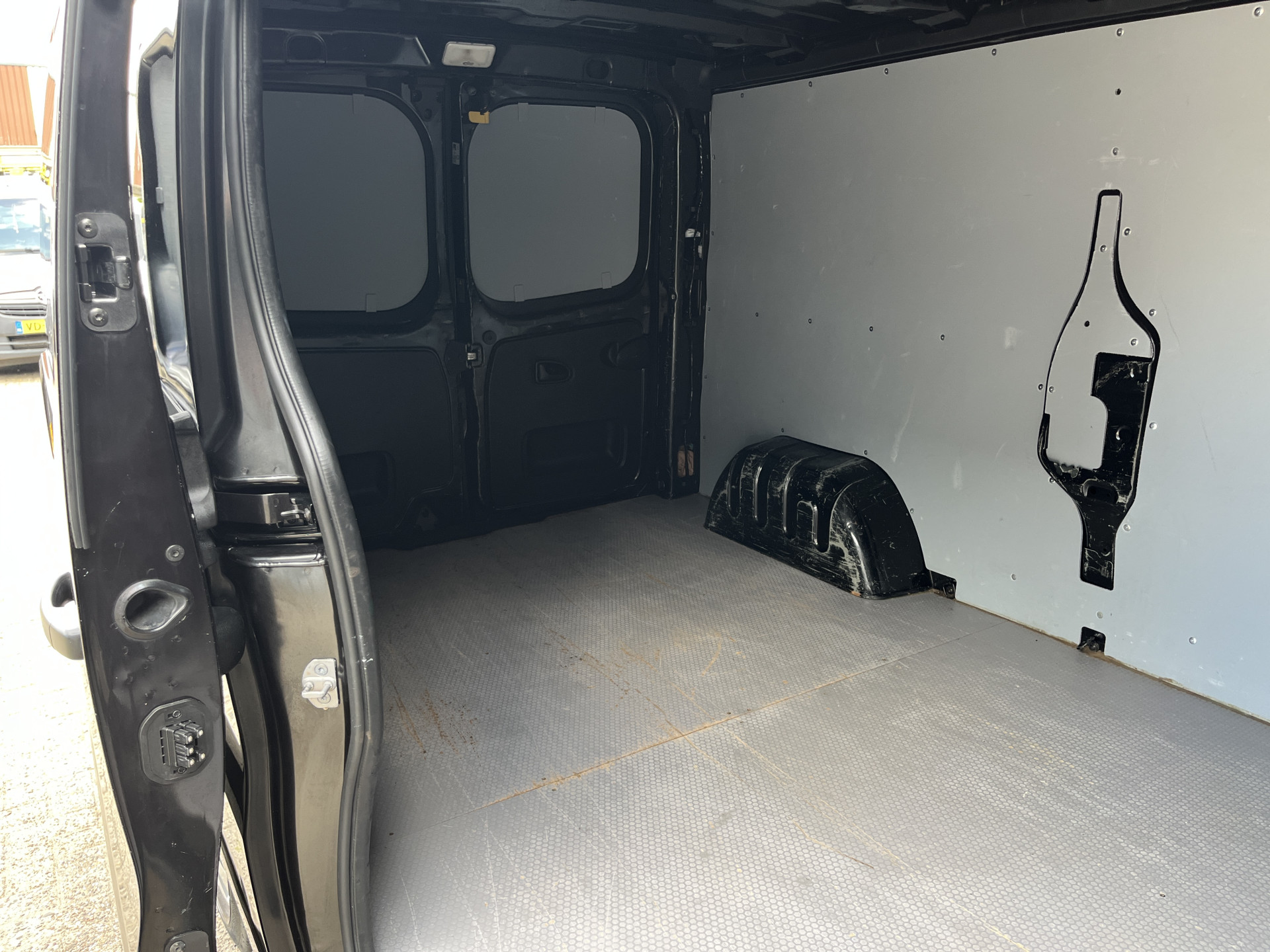 Foto van Opel Vivaro-b