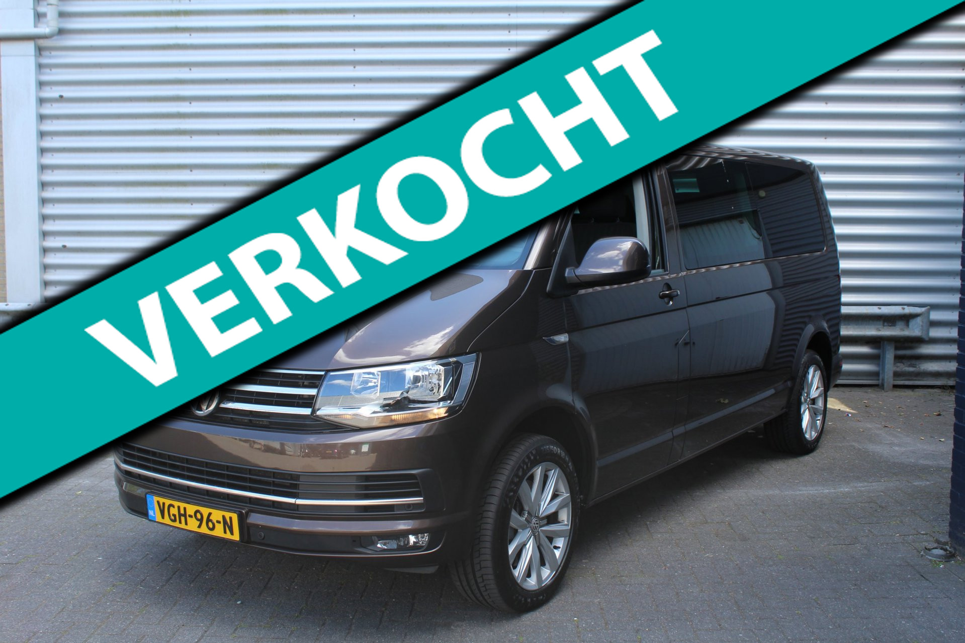 Volkswagen Kombi 2.0 TDI 204pk L2H1 DC Business DSG7 Navi Clima LMV 2018 - voorkant
