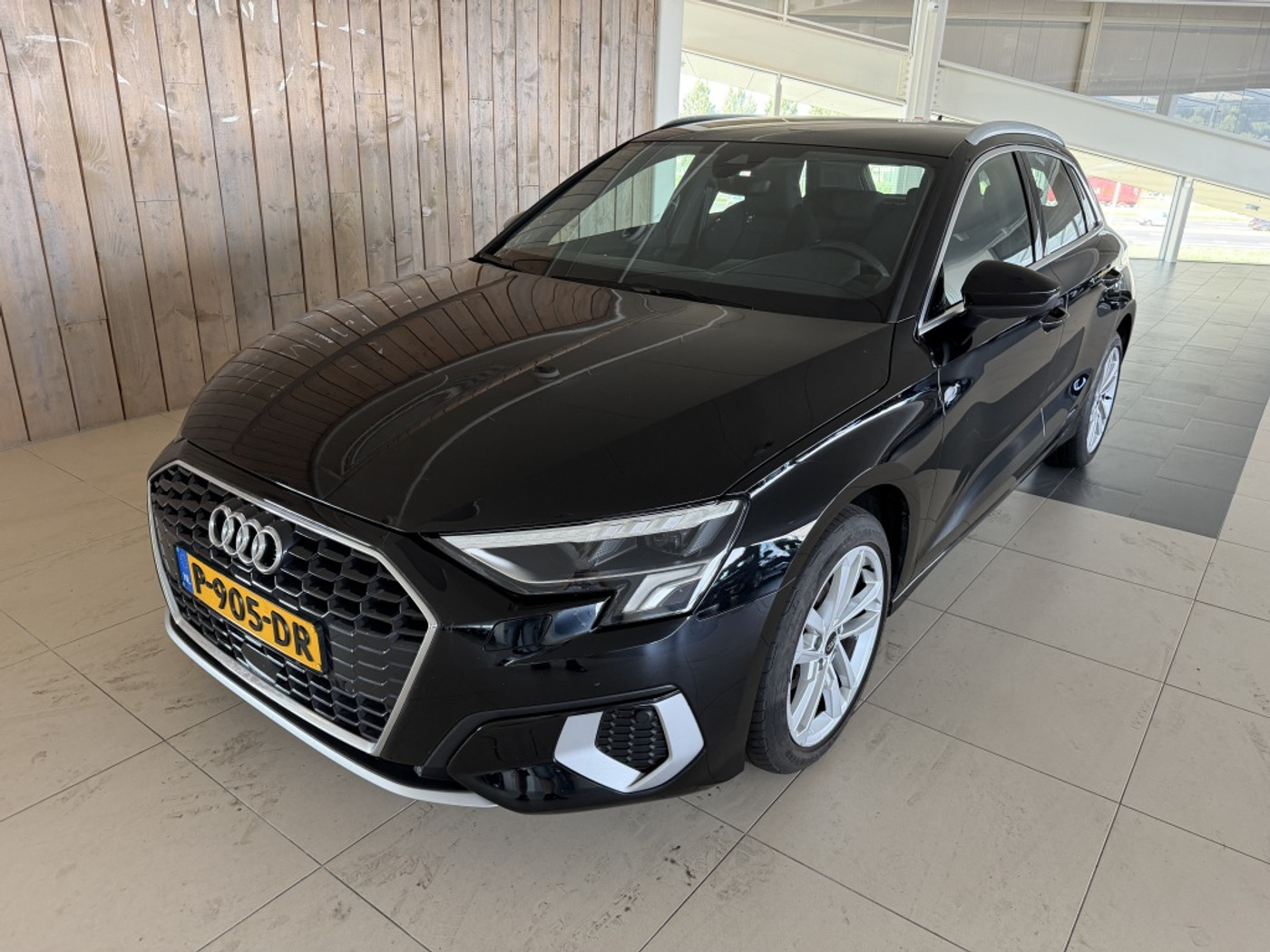 Audi A3 Sportback 30 TFSI Advanced edition 2022 - voorkant