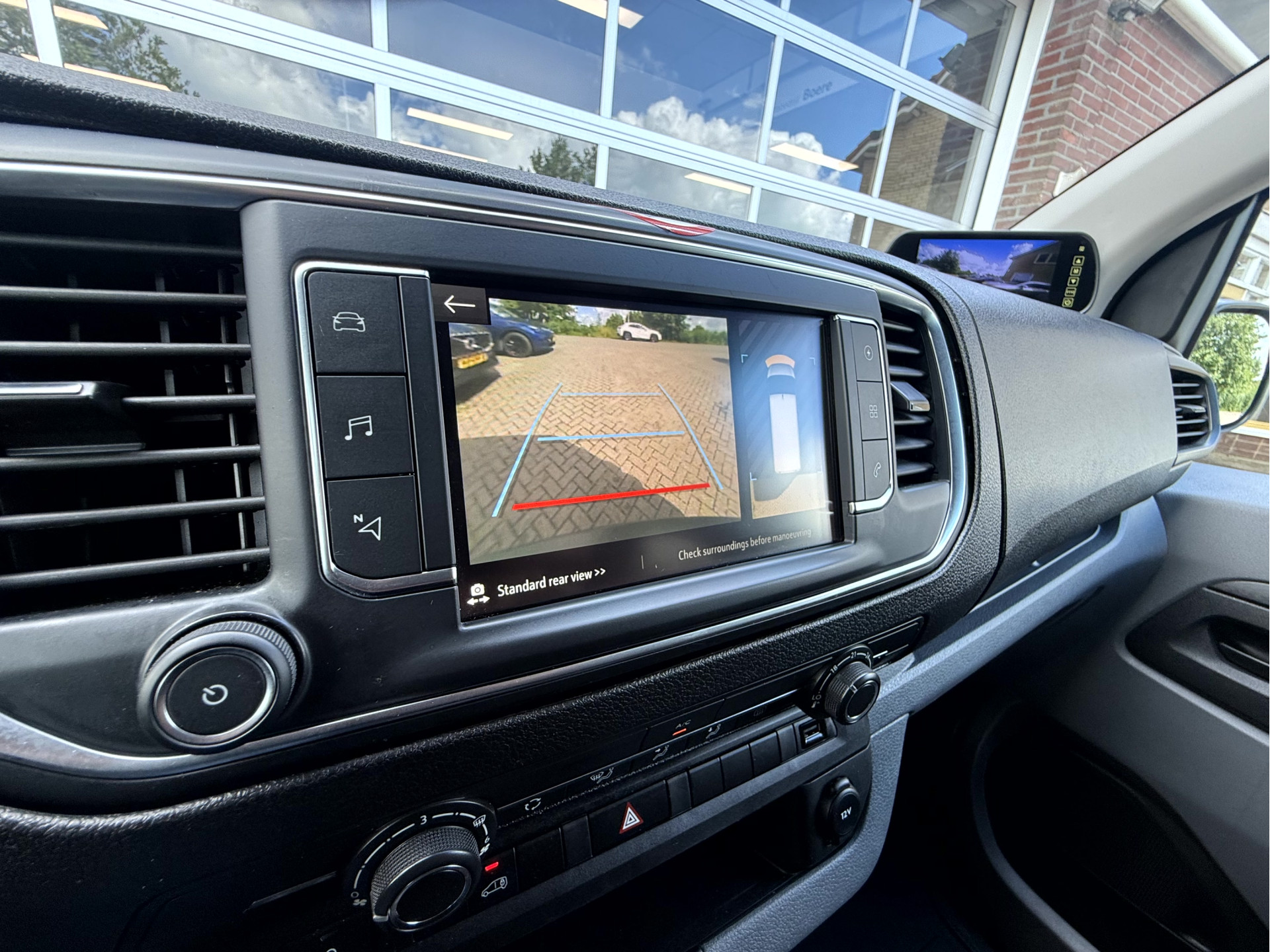 Foto van Opel Vivaro