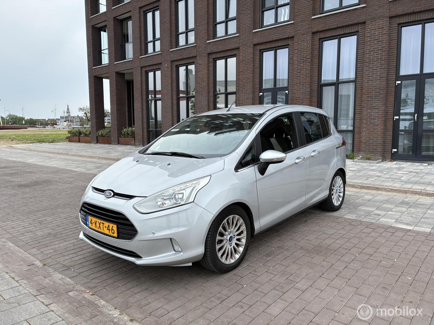 Ford B-max 1.0 EcoBoost Titanium Clima Cruise Led Trekhaak 2013 - voorkant