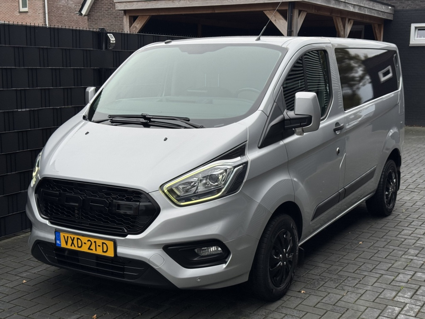 Ford Transit Custom 300 2.0 TDCI L1H2 Limited| CLIMA| NAVI| CRUISE| DAB+ 2019 - voorkant