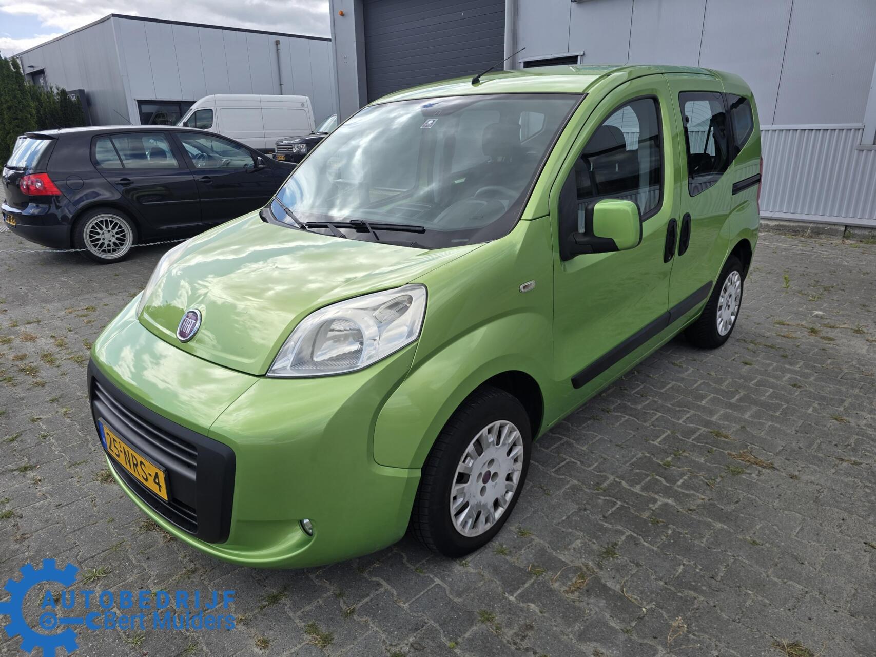 Fiat Fiorino Qubo 1.4 Trekking Limited Edition 2010 - voorkant