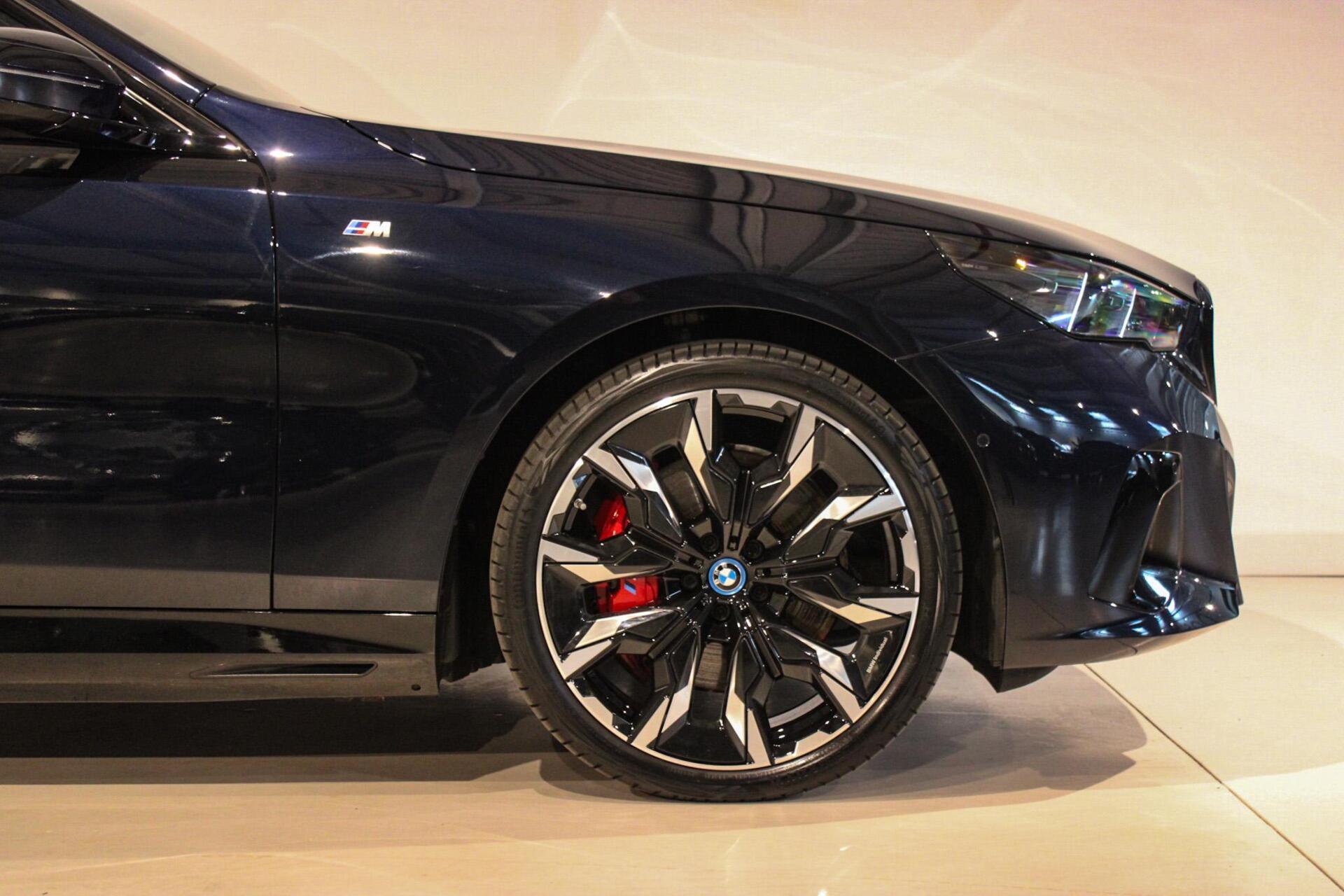 Foto van BMW 550e xDrive