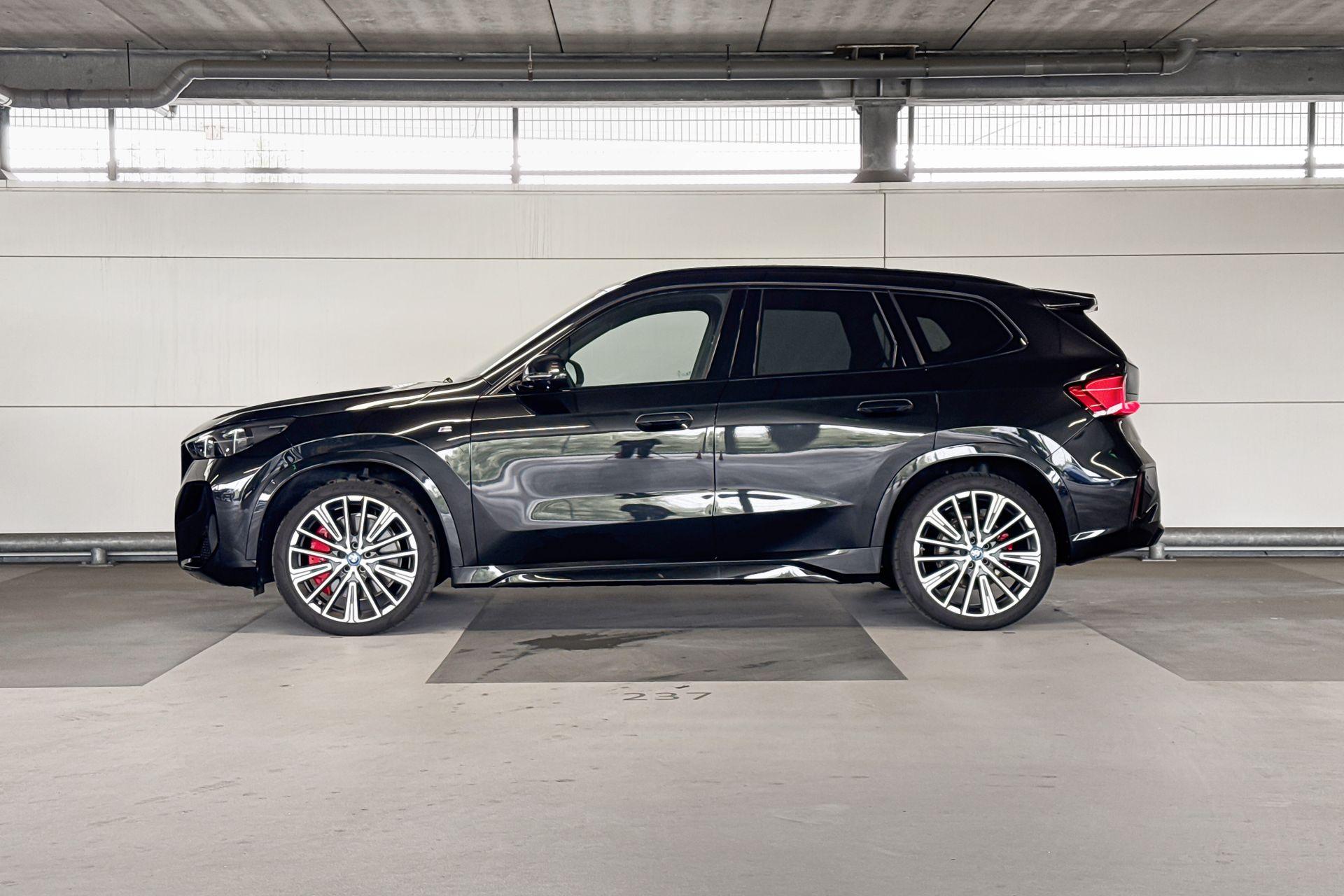 Foto van BMW Ix1 Edrive20