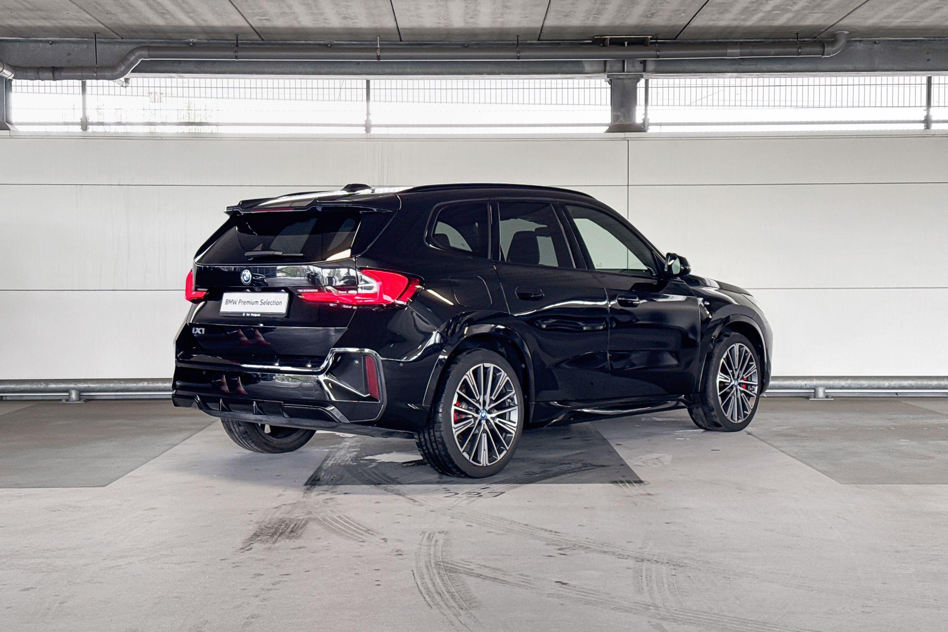 Foto van BMW Ix1 Edrive20