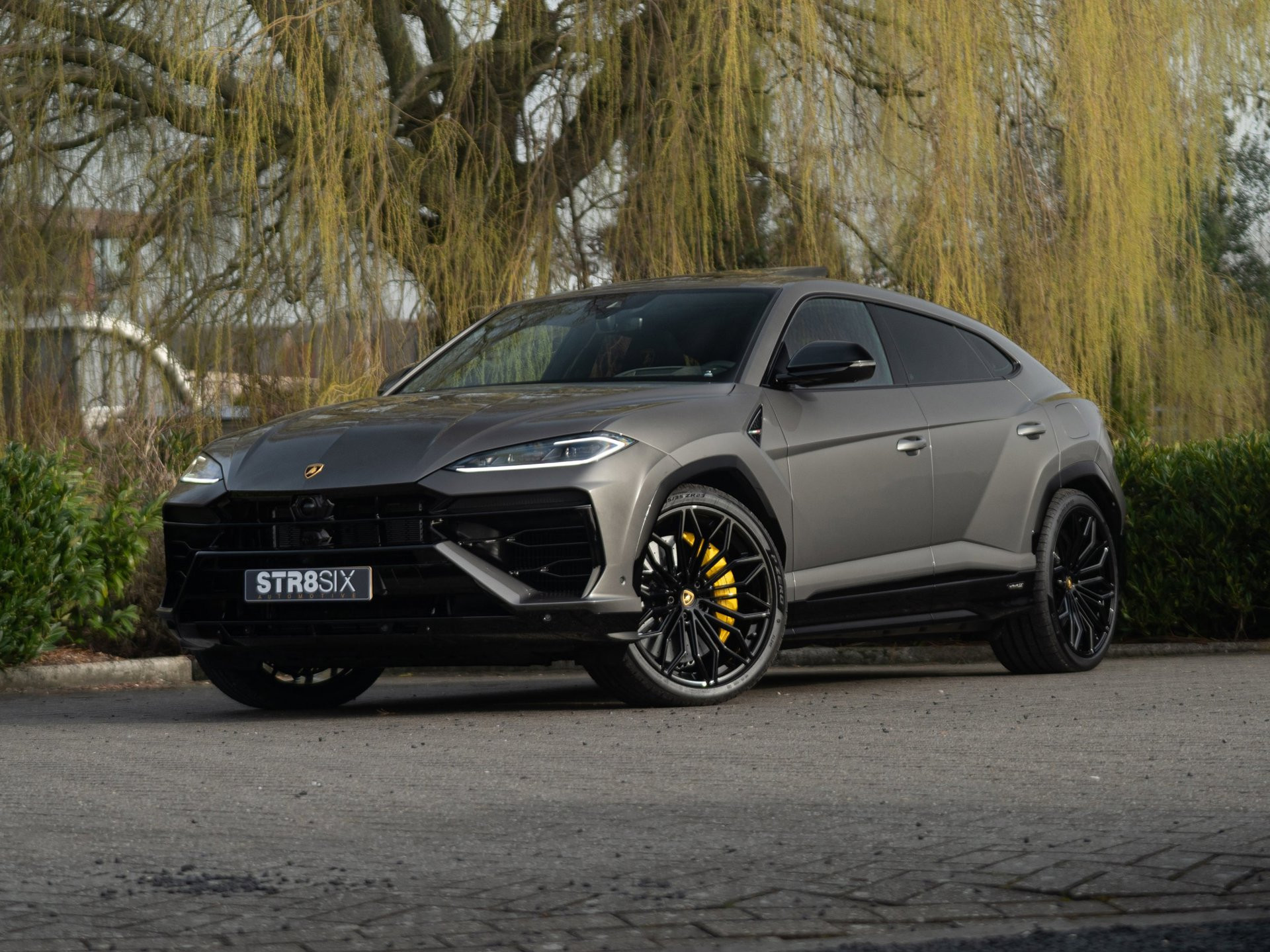 Lamborghini Urus SE NL-auto| Full Option | 1.500 km | B&O | Rear Steering | Massage Seats | Direct beschikbaar 2025 - voorkant