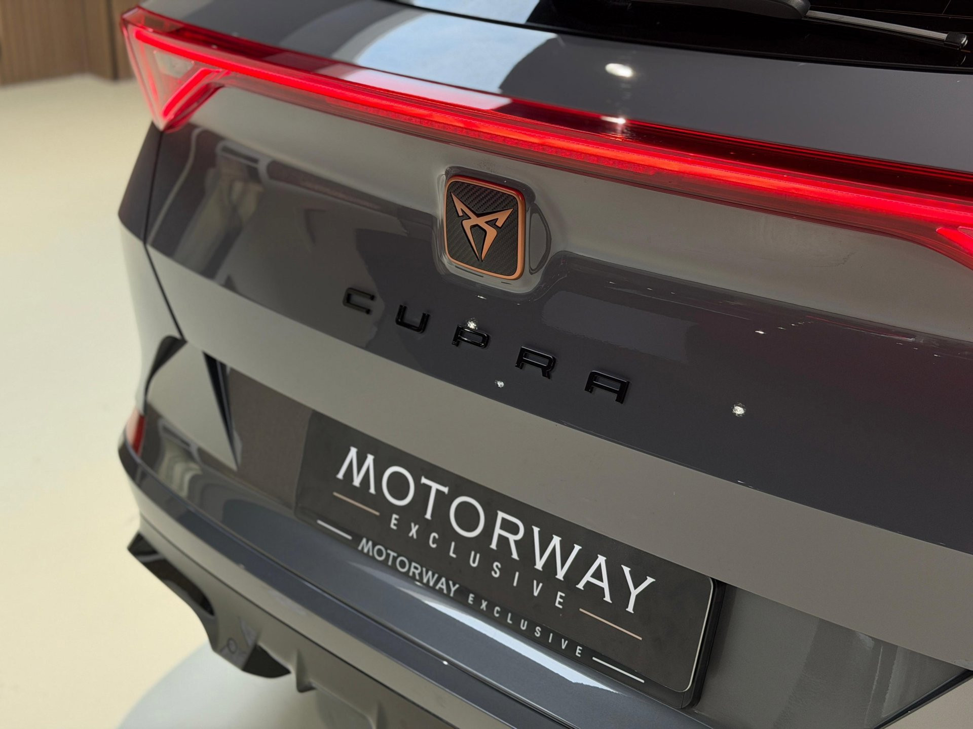 Foto van Cupra Formentor VZ E-hybrid