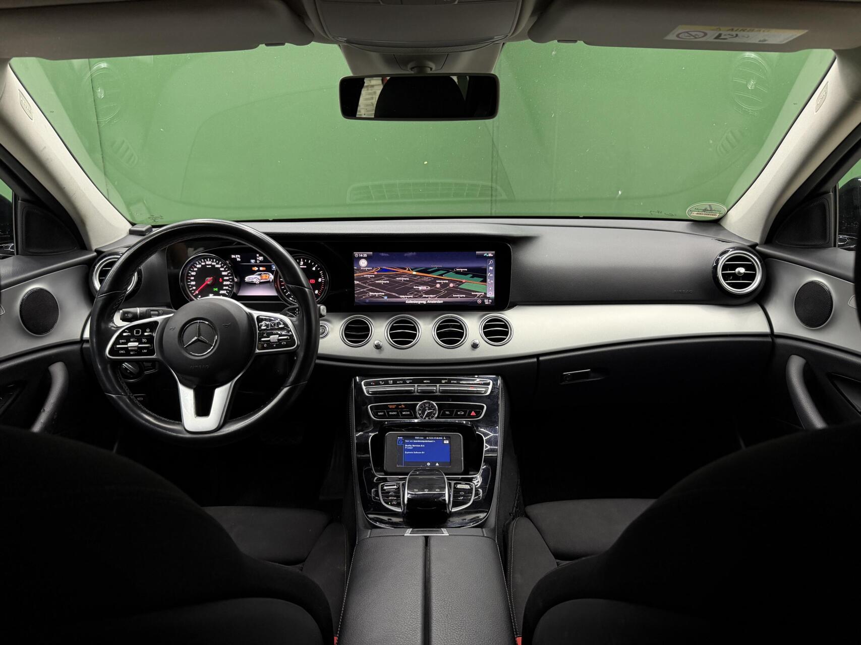 Foto van Mercedes-Benz E 220 D