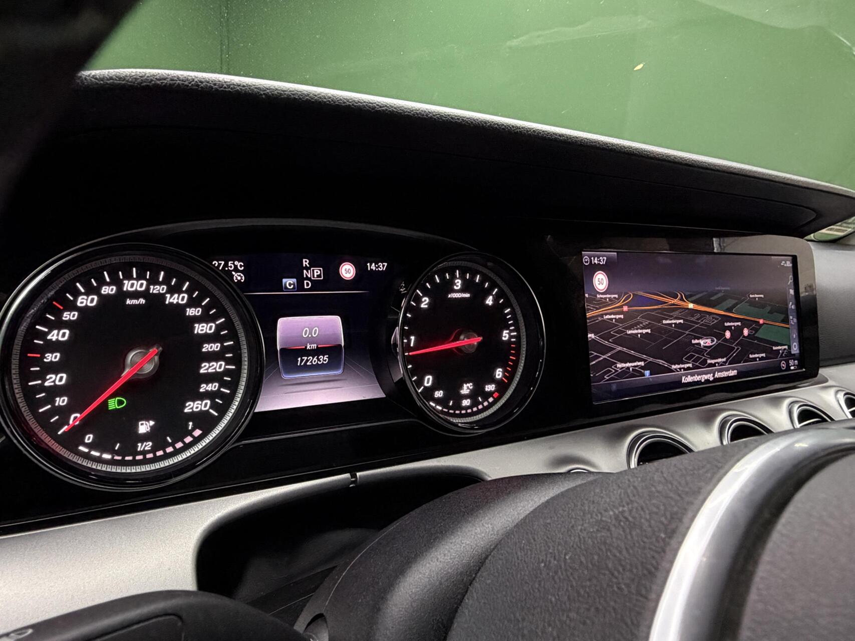 Foto van Mercedes-Benz E 220 D