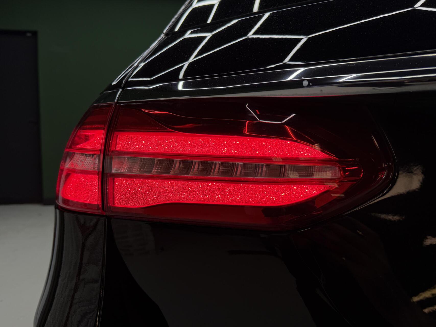 Foto van Mercedes-Benz E 220 D