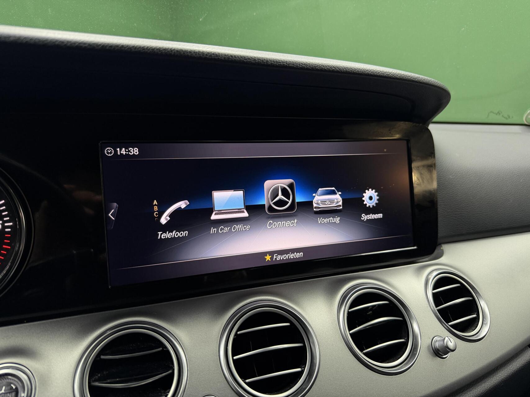 Foto van Mercedes-Benz E 220 D