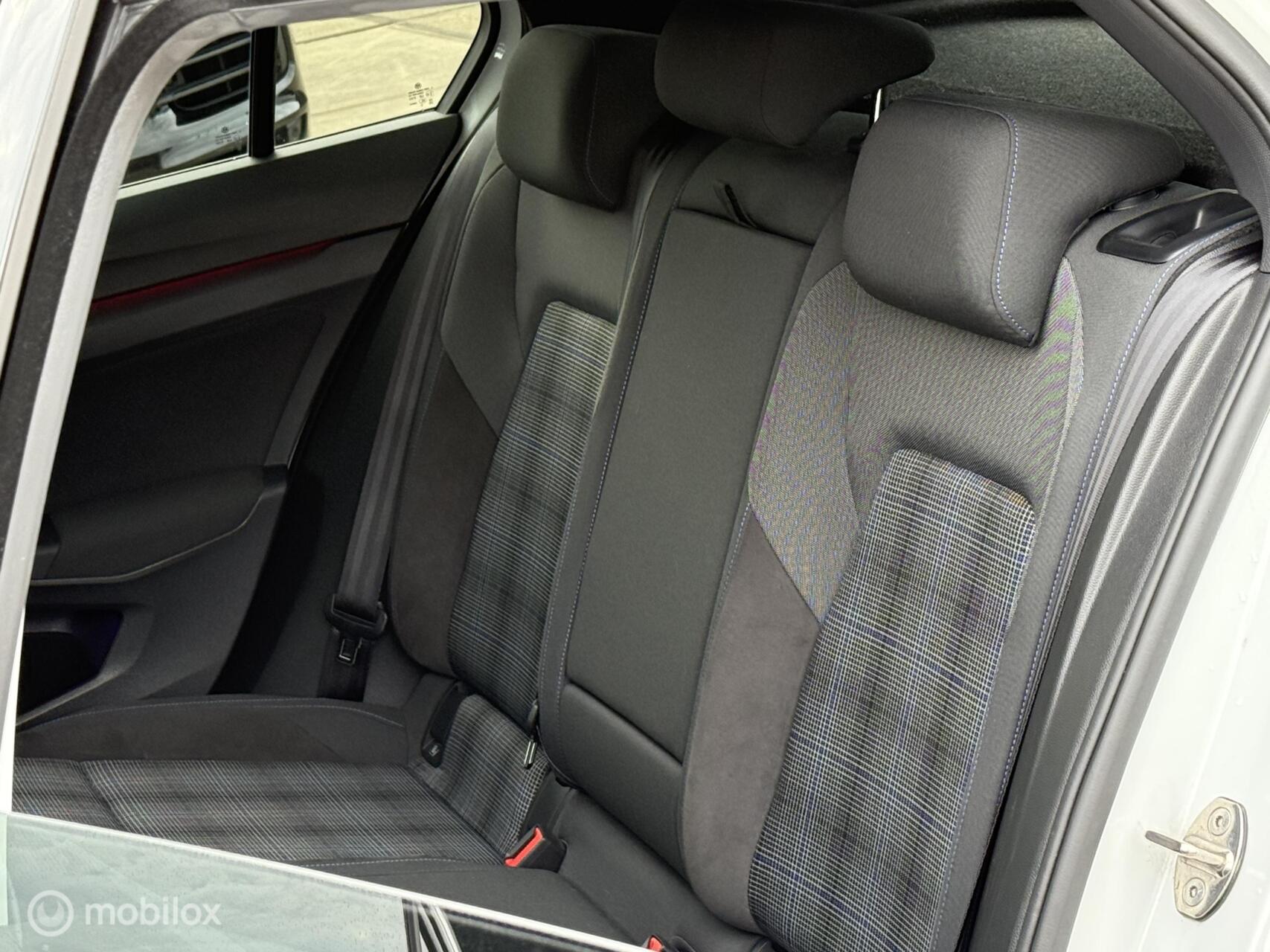 Foto van Volkswagen Golf GTE