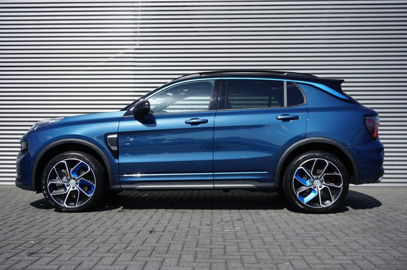 Foto van Lynk&co LYNK & Co 01