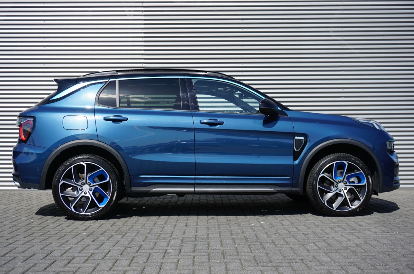 Foto van Lynk&co LYNK & Co 01